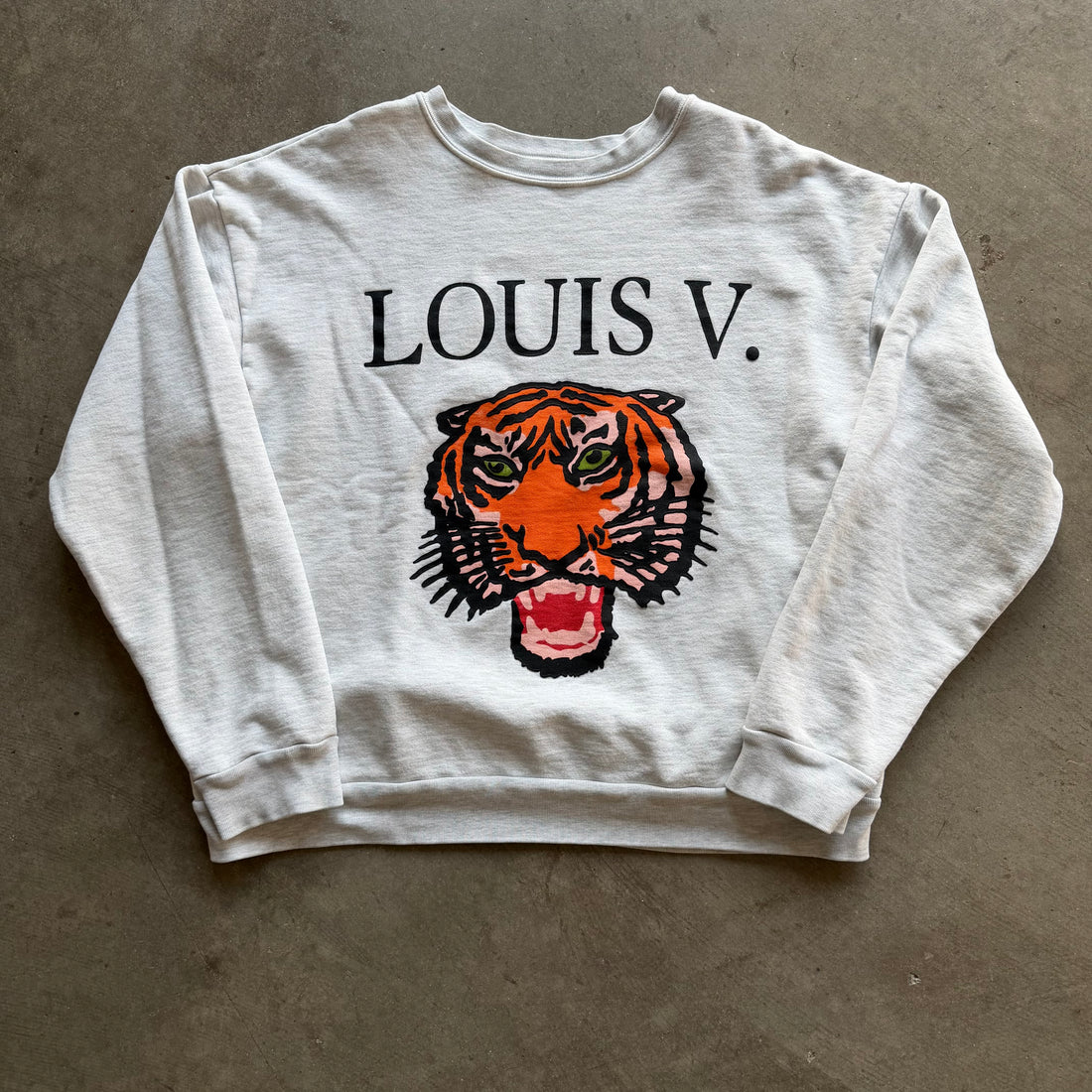 XL Chinatown Market Louis Tiger Crewneck
