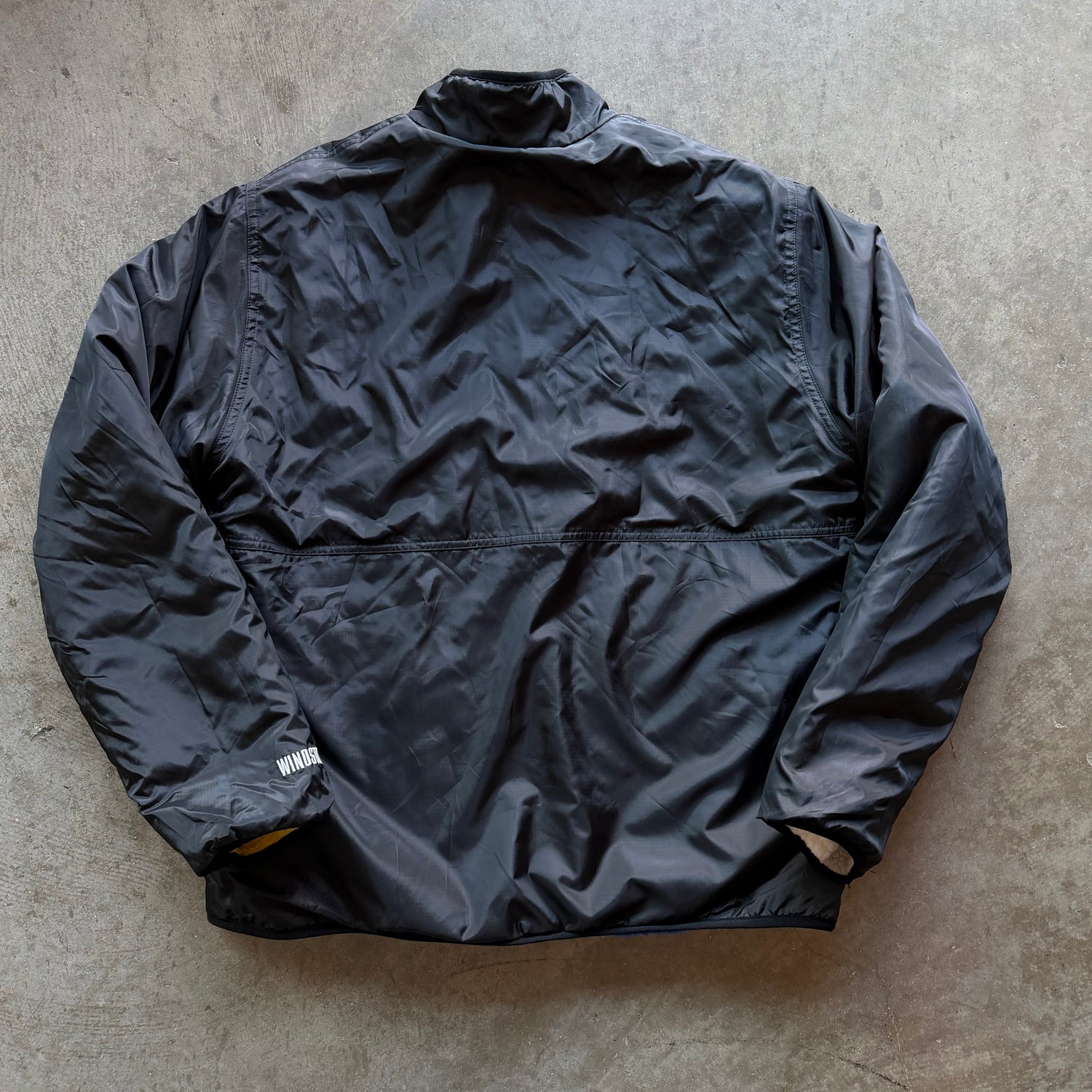 L Supreme Reversible Multicolor Fleece