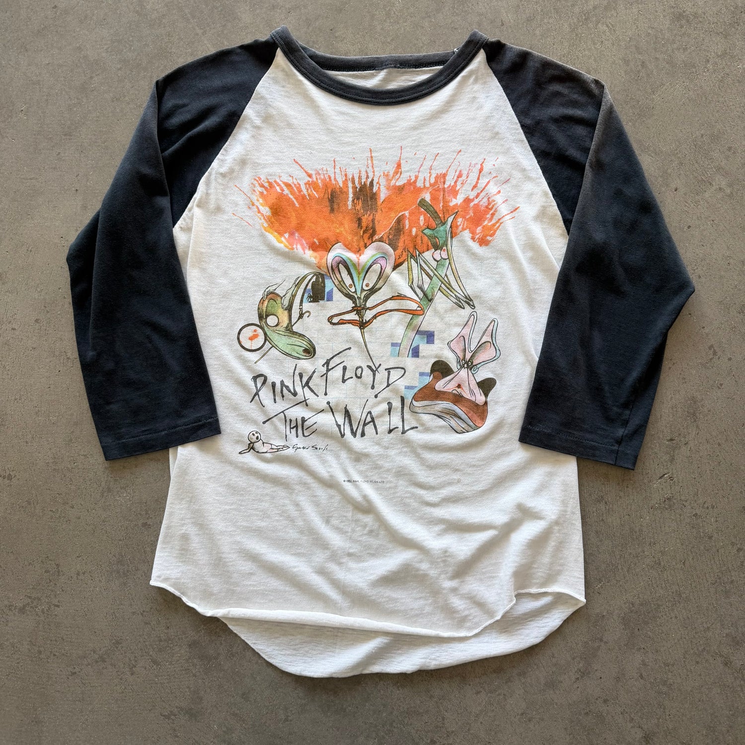 M 82 Pink Floyd The Wall Baseball Tee