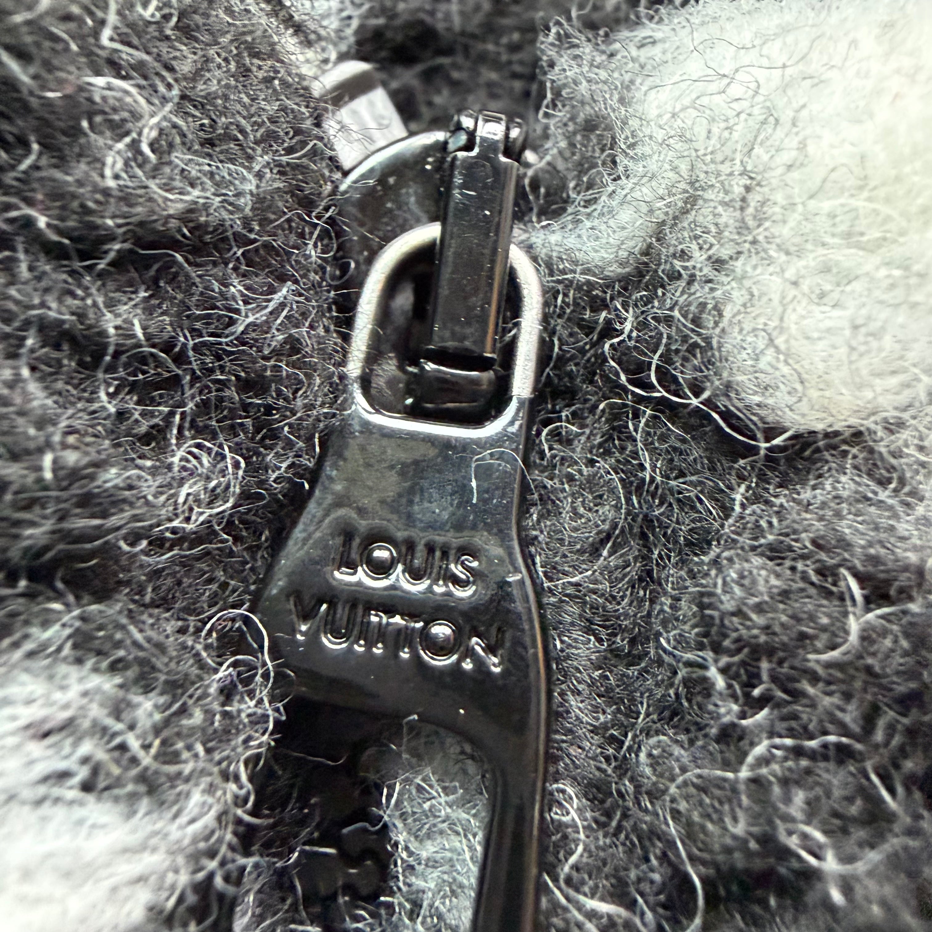 XXL Louis Vuitton Yayoi Kusama Infinity Dots Fleece