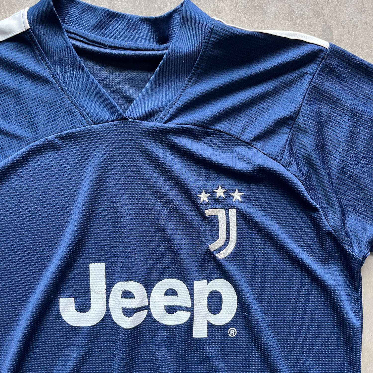 L 00s Juventes Warm Up Jersey