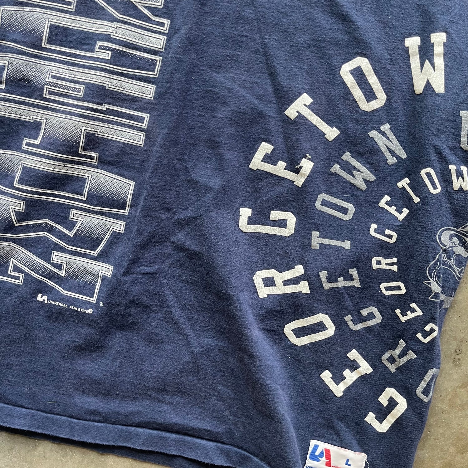 L 90s Georgetown Hoyas Tee