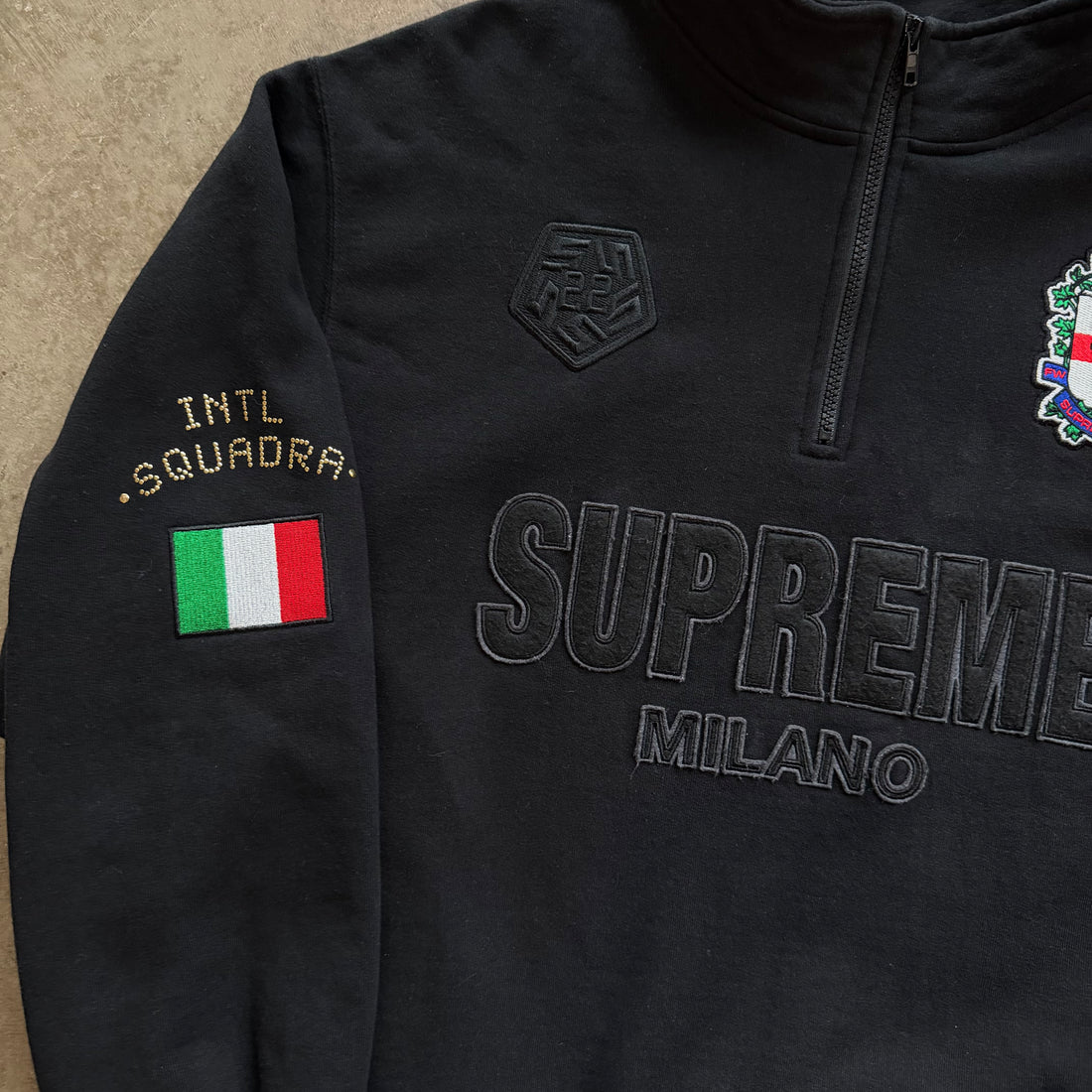 L Supreme Milano Half Zip Black