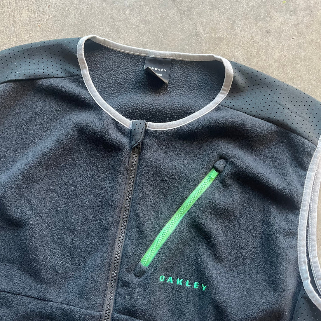 L Oakley Custom Vest