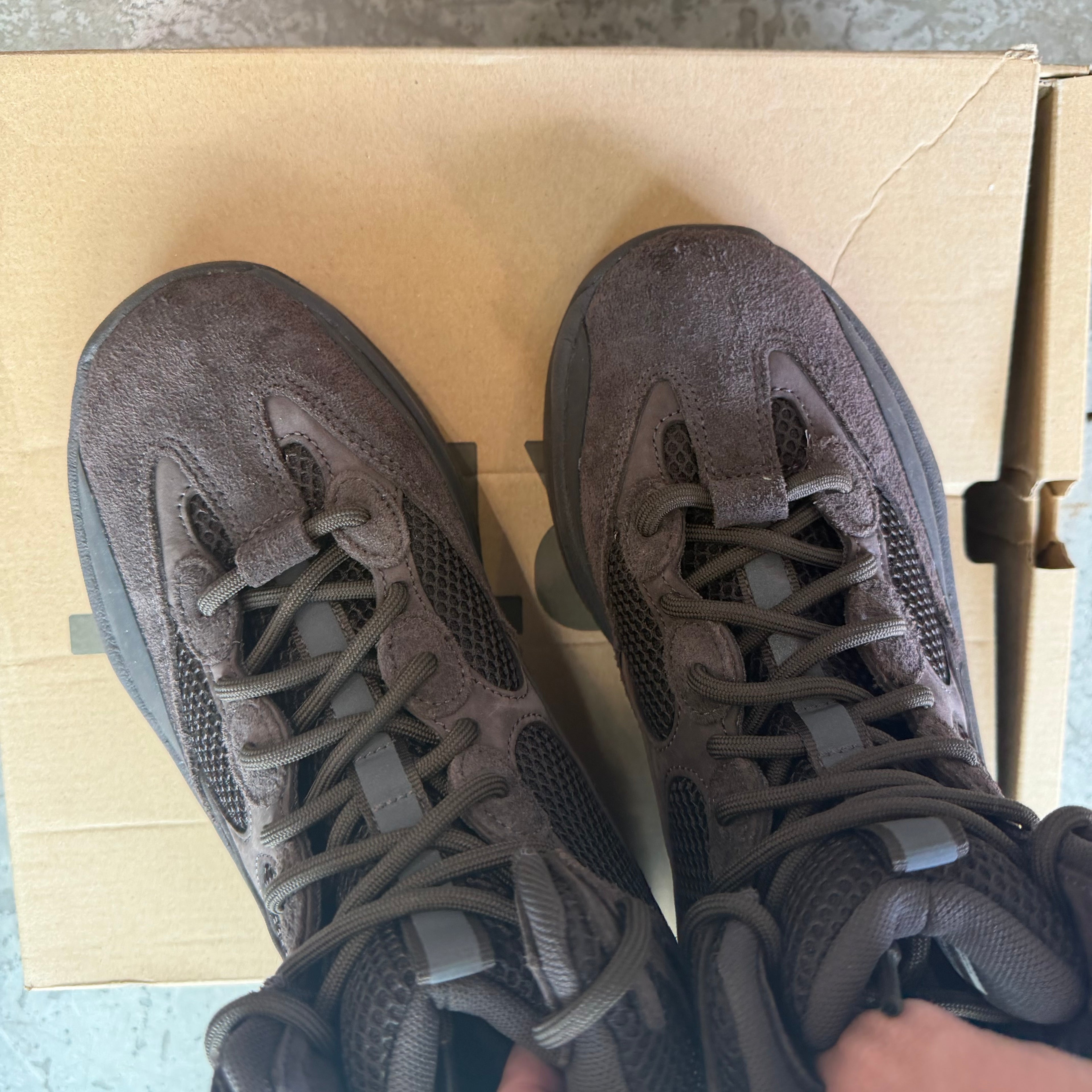 8 Used Yeezy DSRT Boot “Oil”