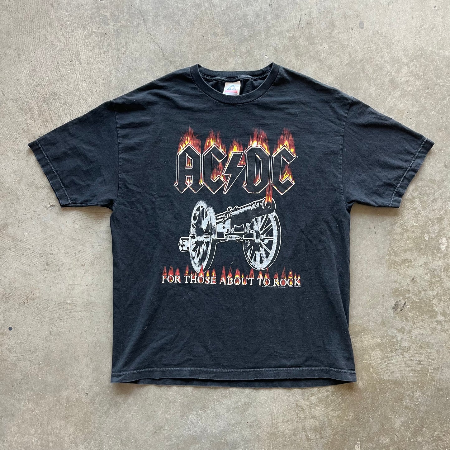 XL 04 AC/DC Tee