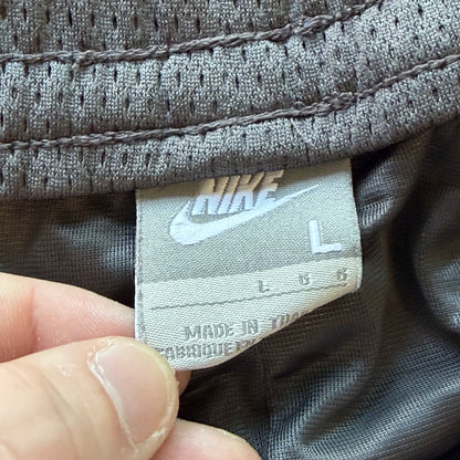 L 00s Nike Athletic Shorts