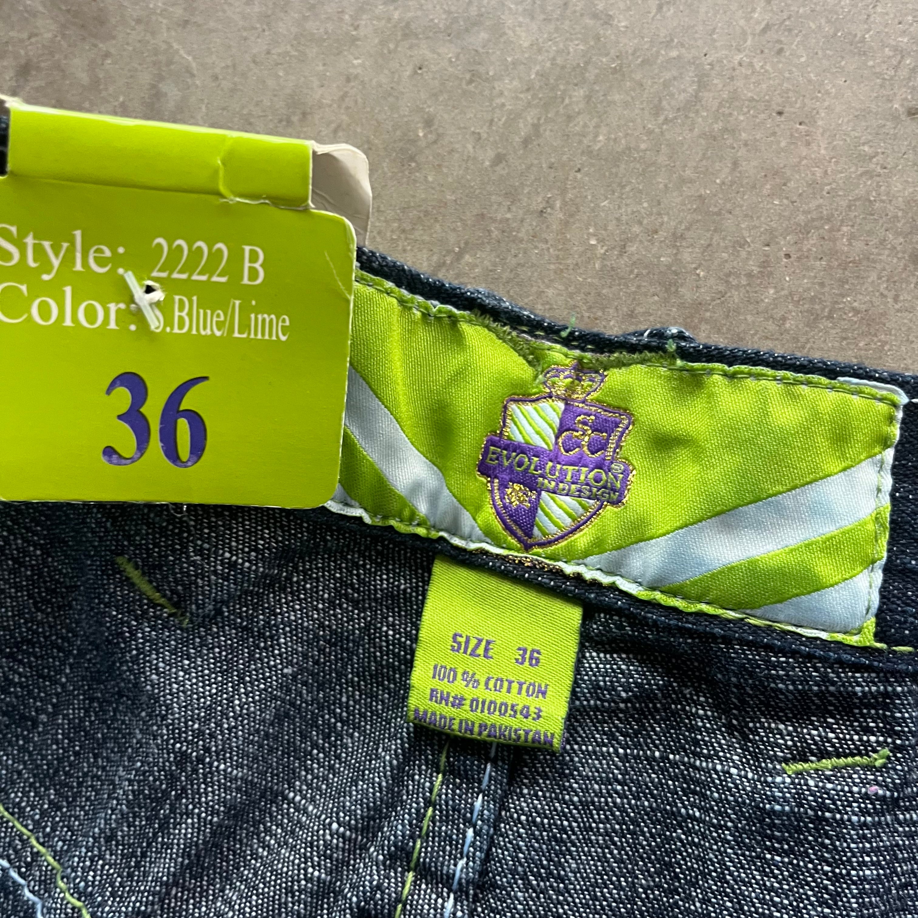 36w Y2K Evolution Jorts