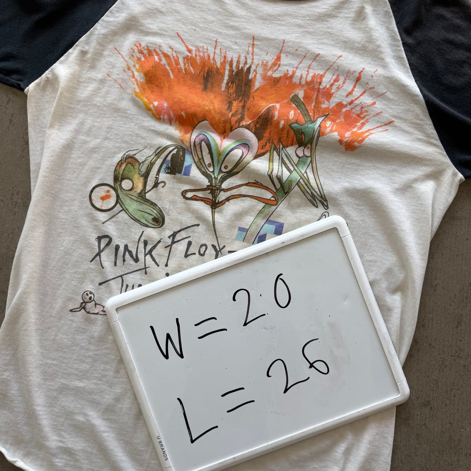 M 82 Pink Floyd The Wall Baseball Tee