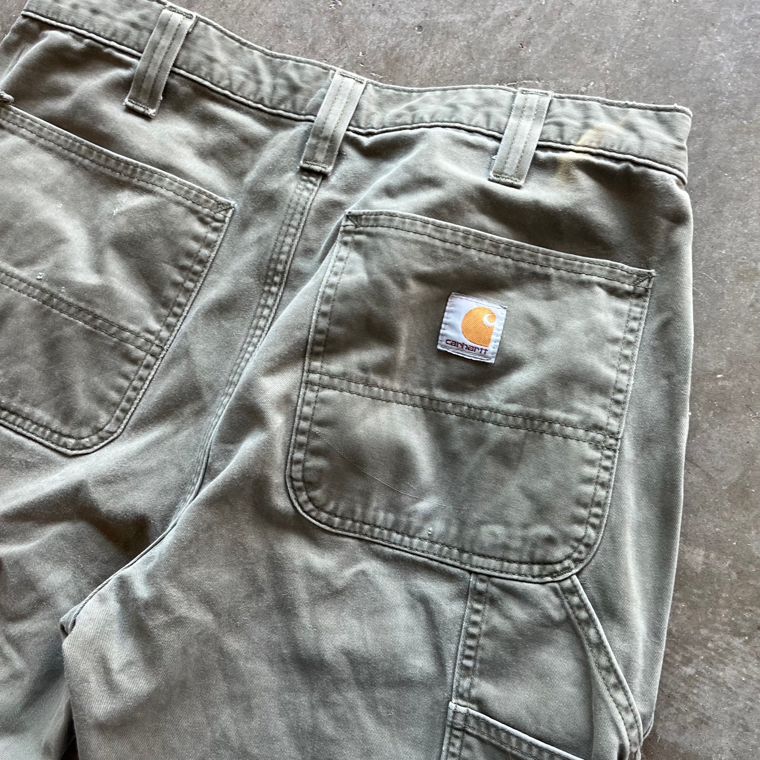32x34 00s Olive Carhartt Pants