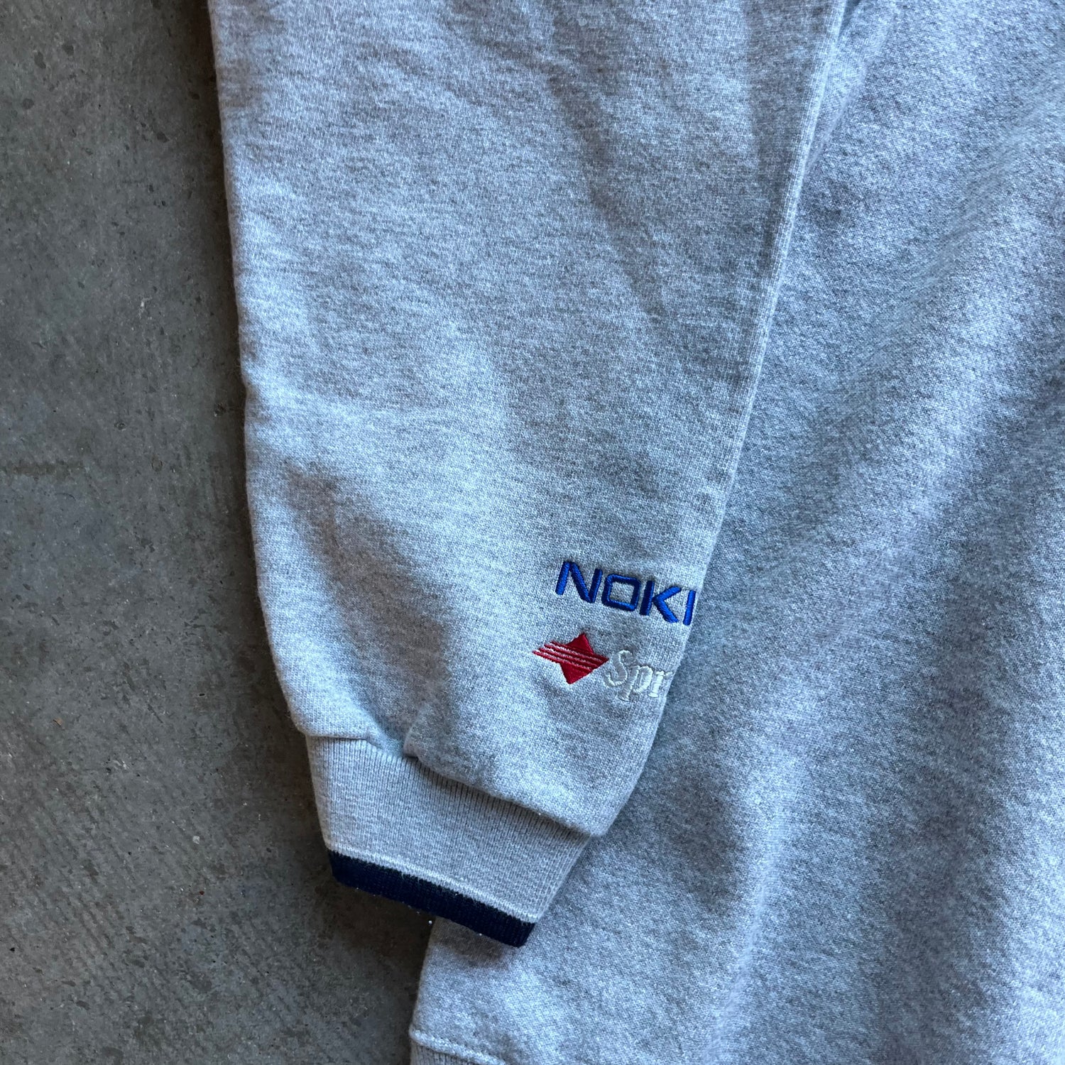 L 00 Nokia Sugar Bowl Crewneck