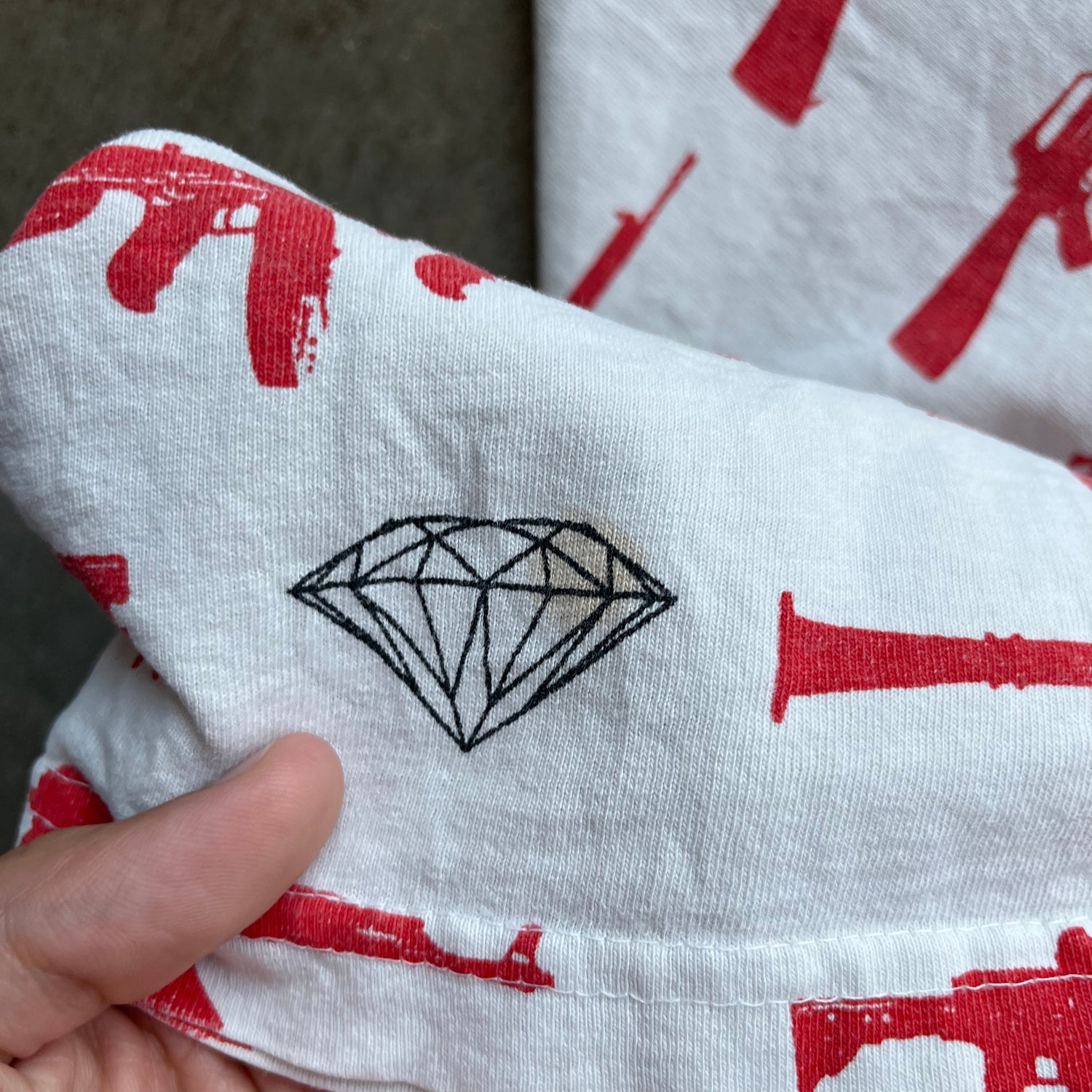 L Y2K Guns and Diamonds Tee