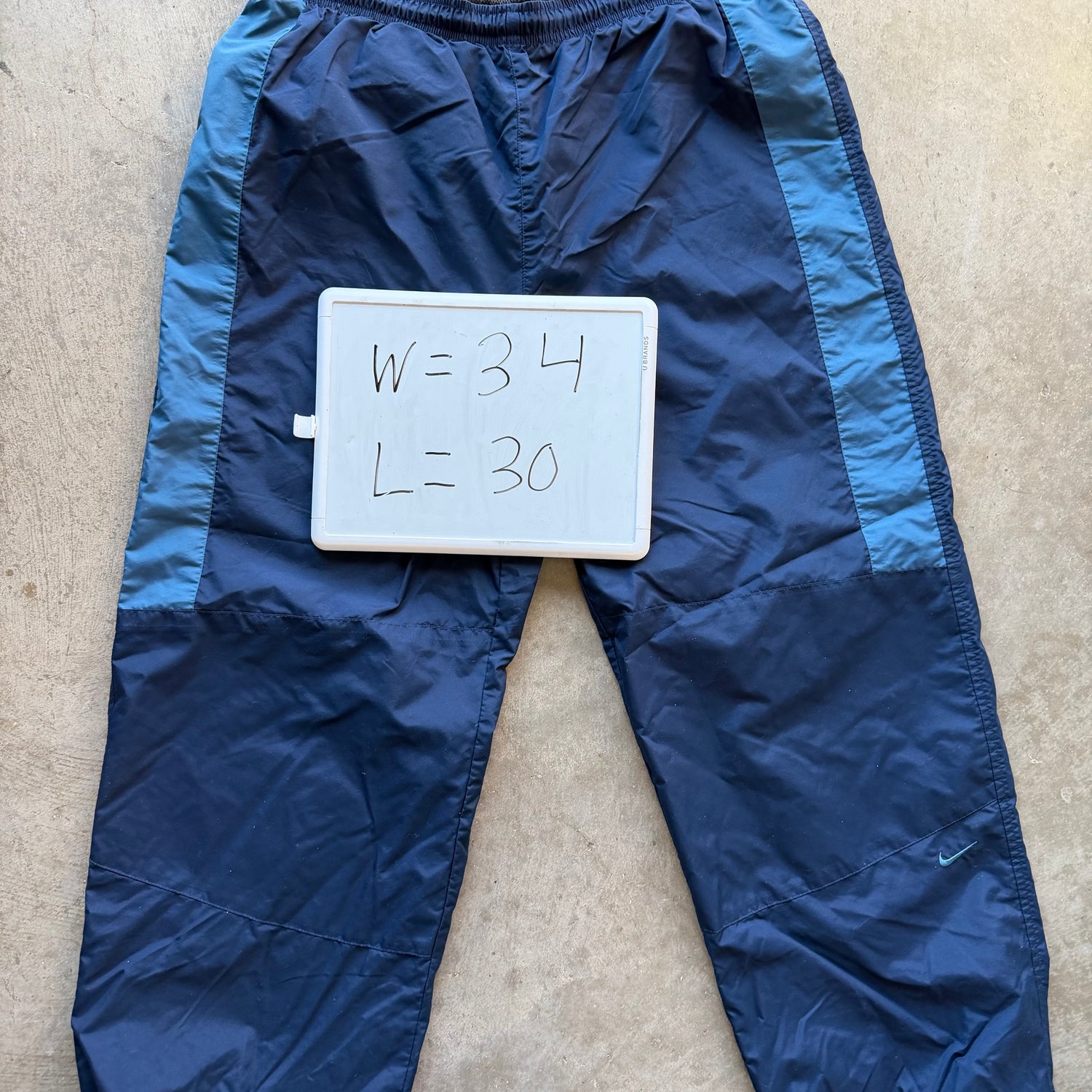 L 00s Navy Nike Track Pants