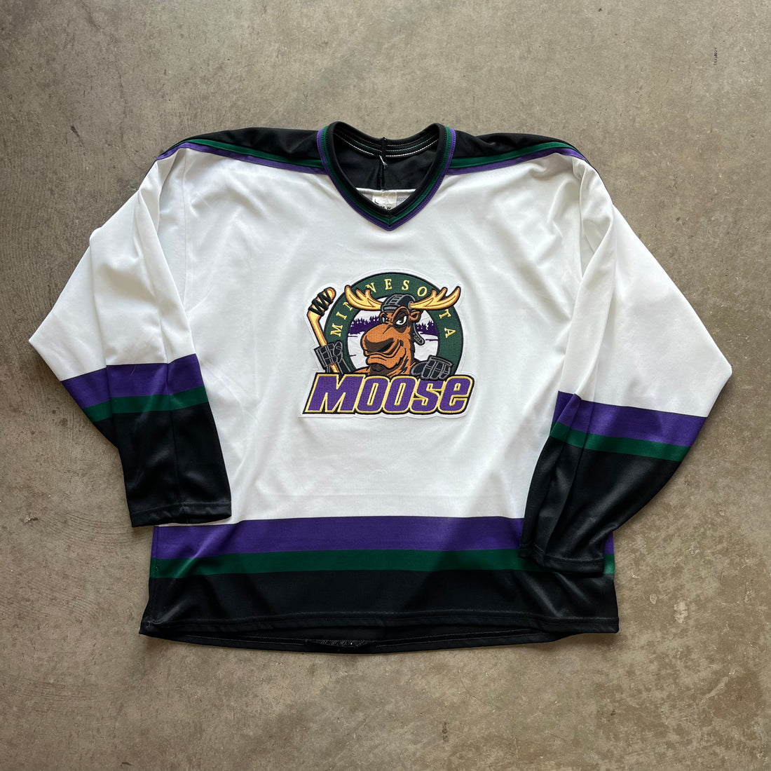 L 90s Minnesota Moose Hockey jersey