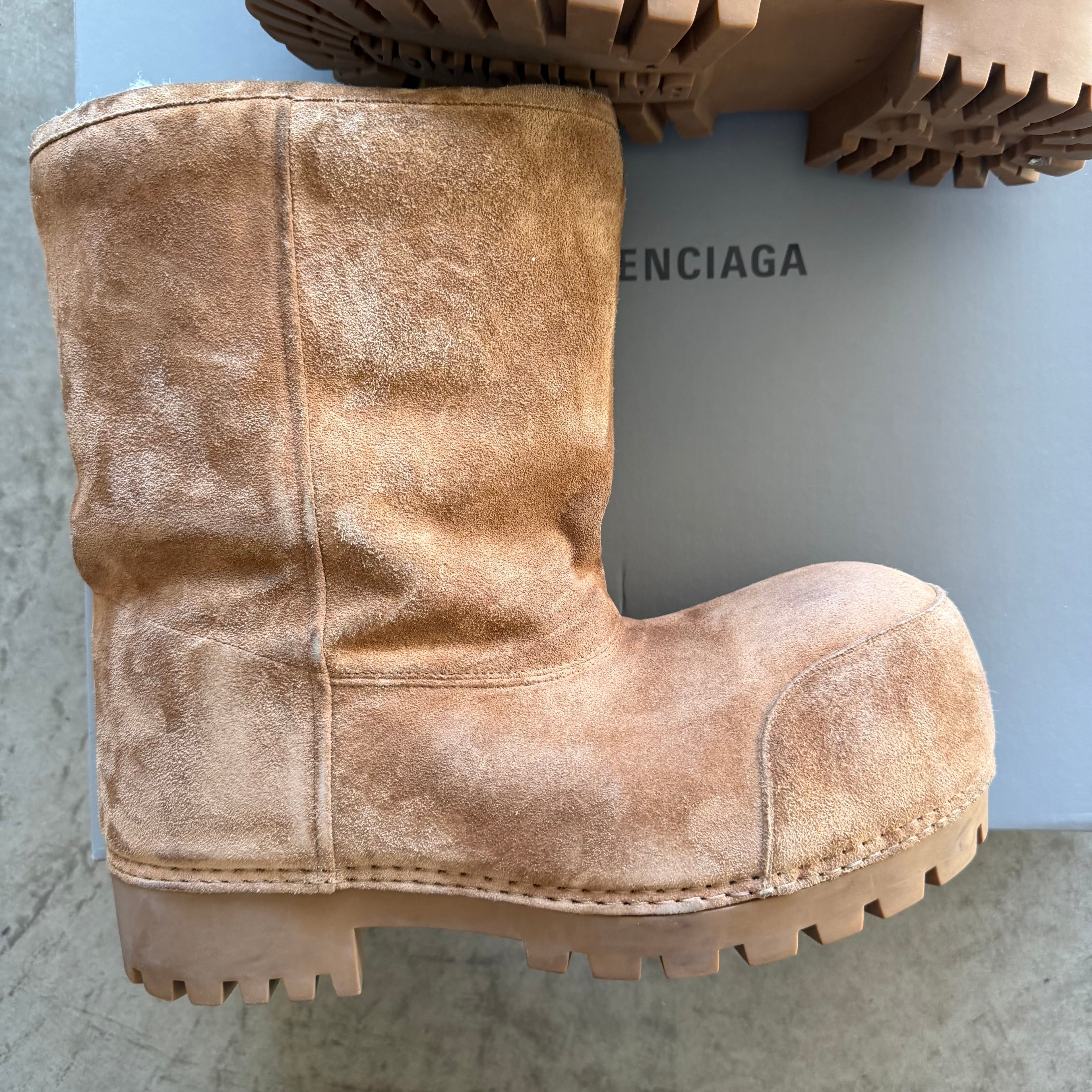 10 Balenciaga Alaska Boot Brown