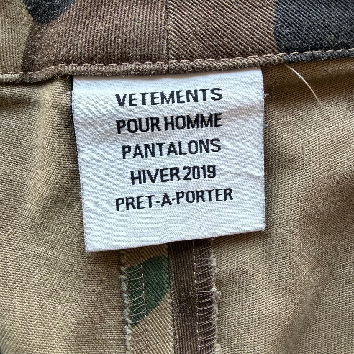 33x32 2019 Vetements Sticker Camo Pants