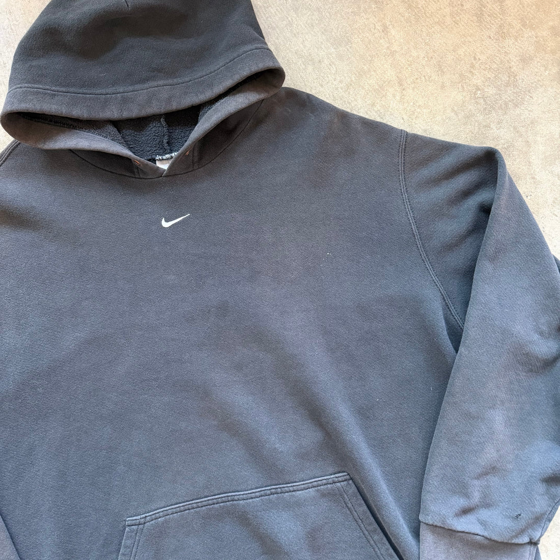 XXL 00s Black Nike Center Swoosh