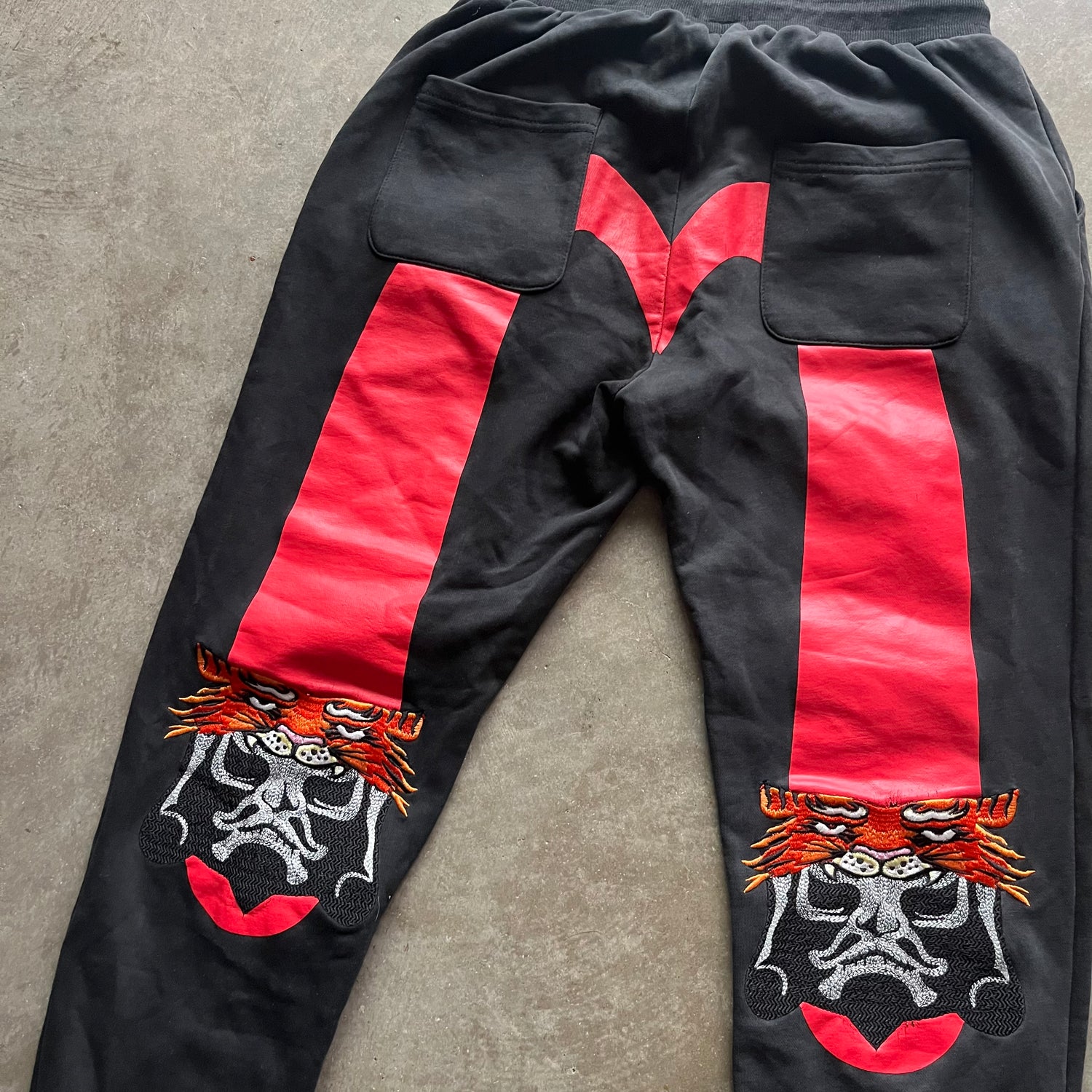 32x29 00s Red Evisu Sweatpants