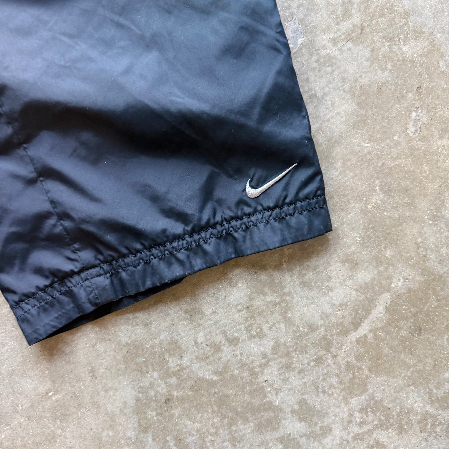 M 00s Nike Track Pants