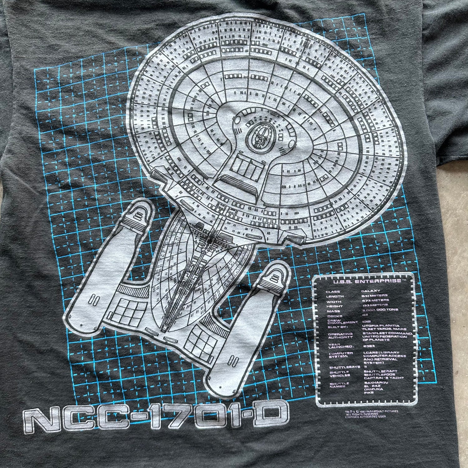 L 93 Star Trek Tee