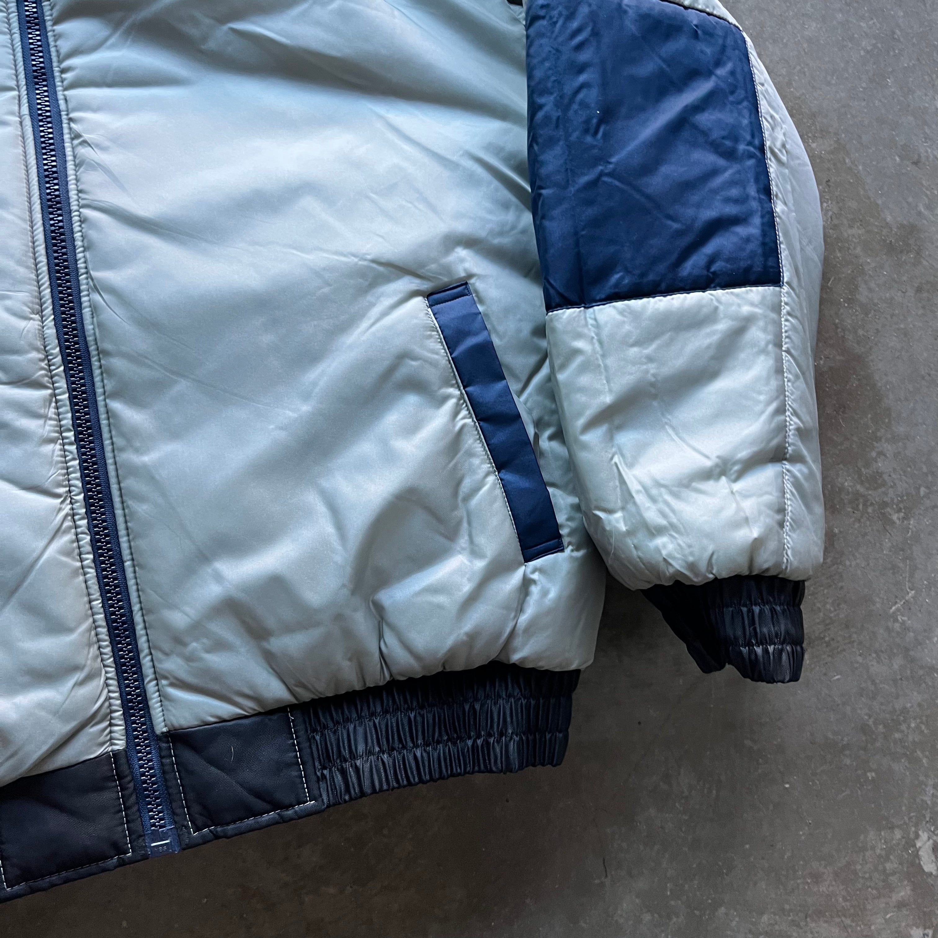 L 90s Cowboys Spellout Puffer