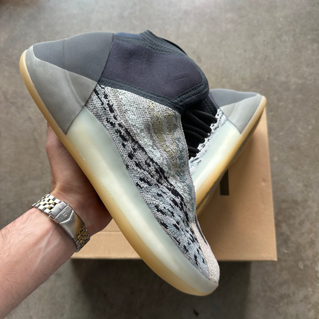 11 Yeezy Qntm Seal Teal