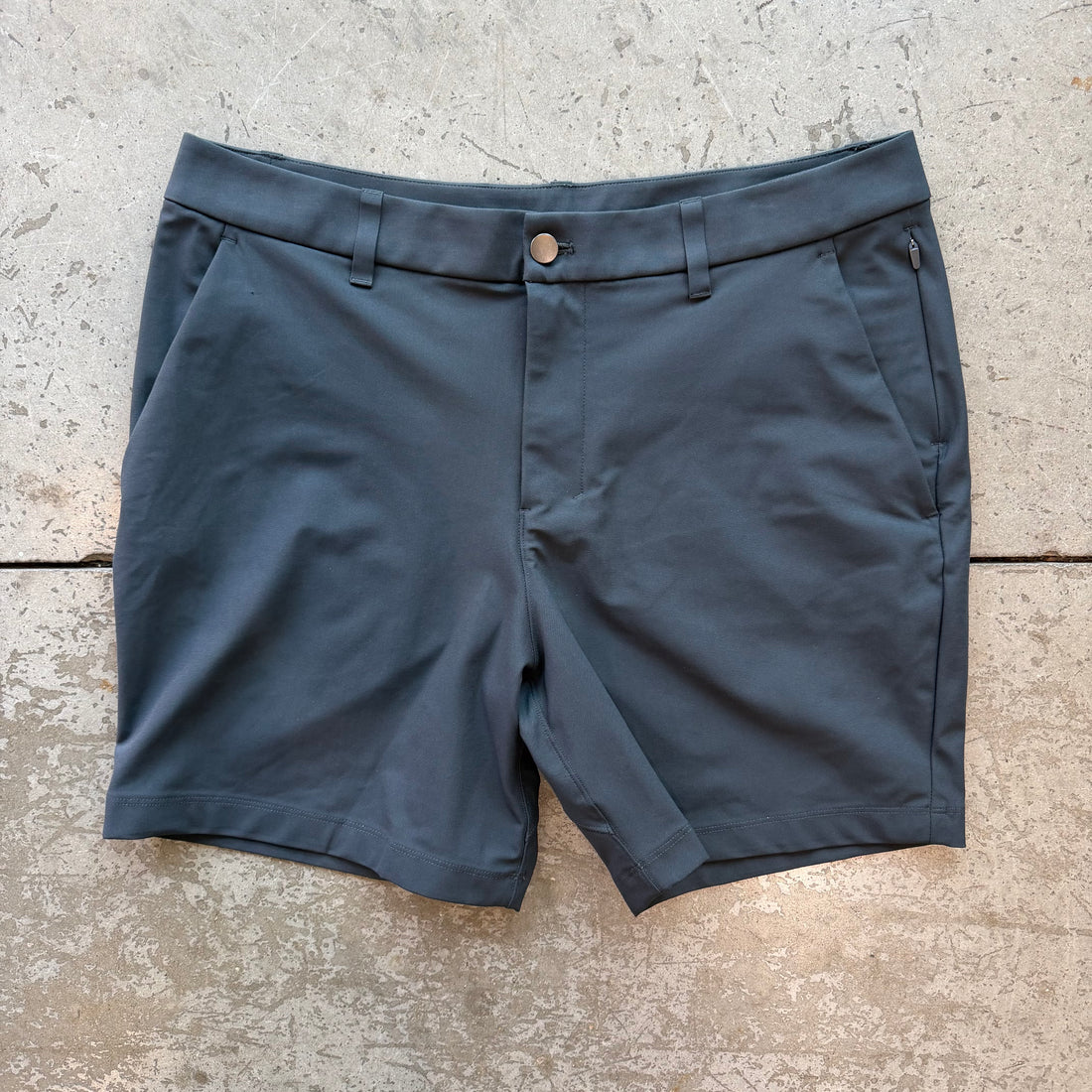 34w 7in Inseam Lulu Lemon Shorts