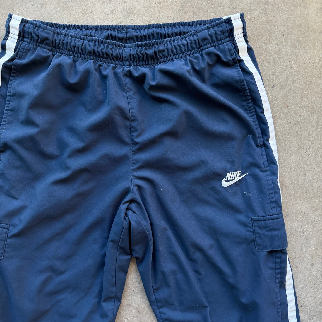 M 00s Navy Nike Track Pants