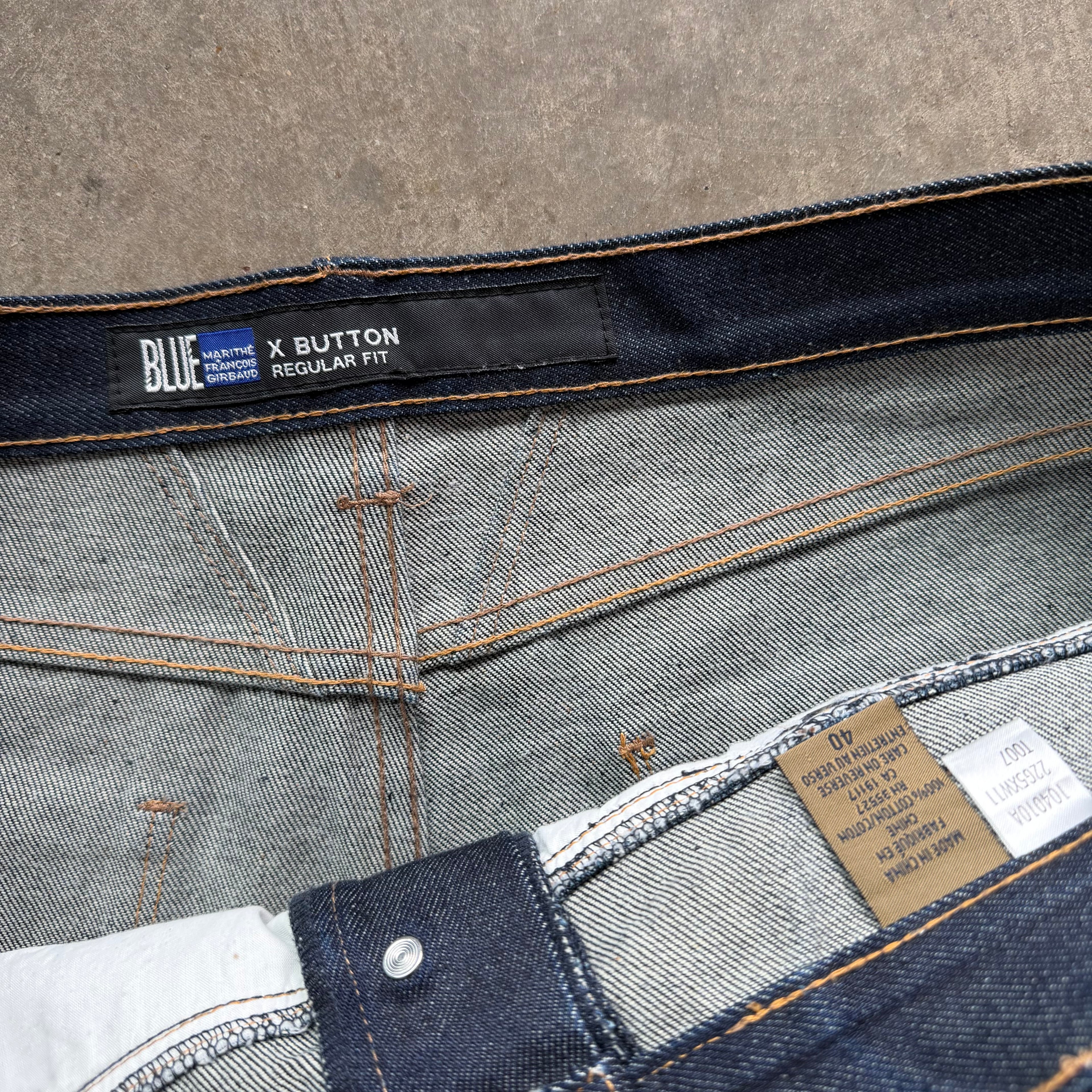 42x33 Y2K Girbaud Jeans