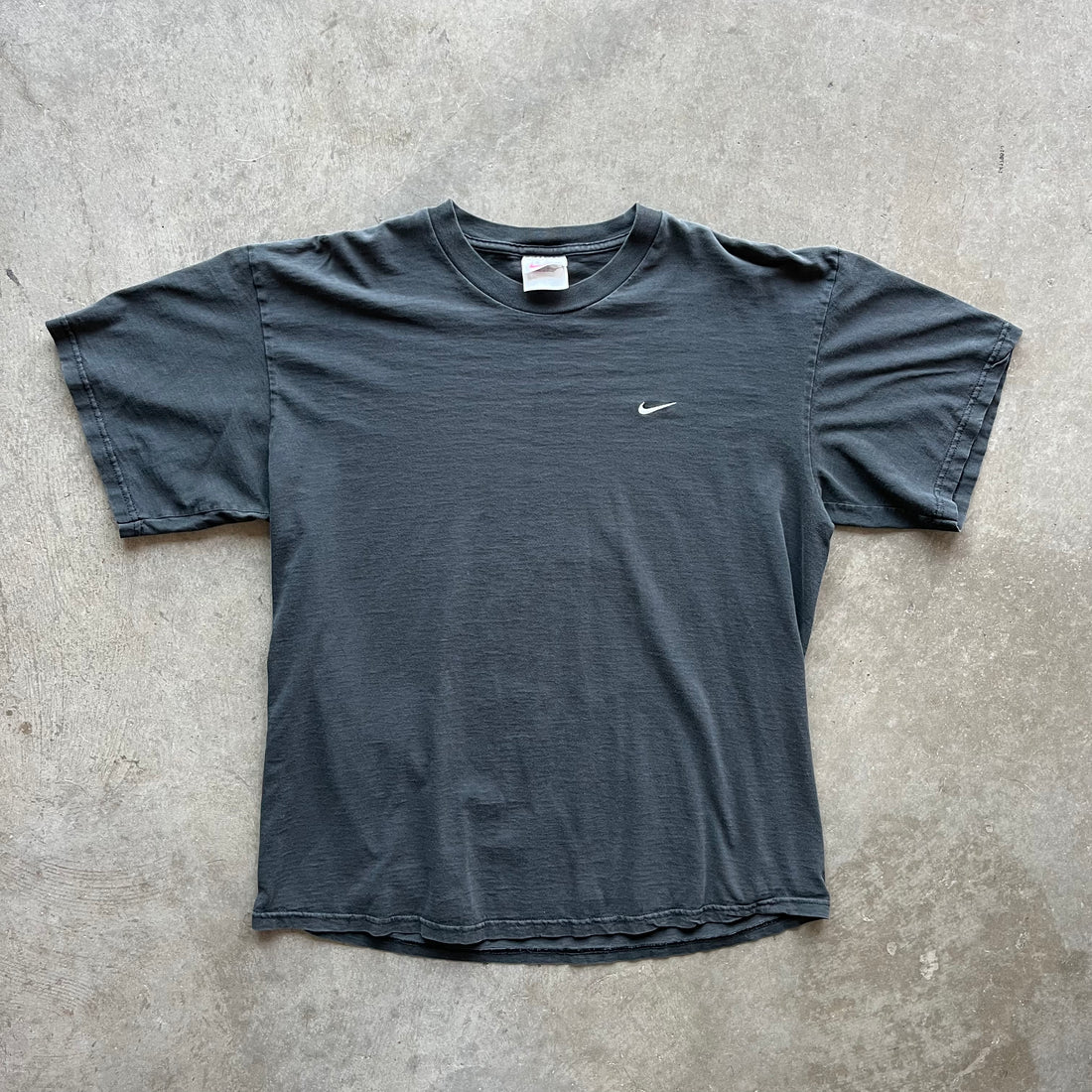 L 90s Nike Tee