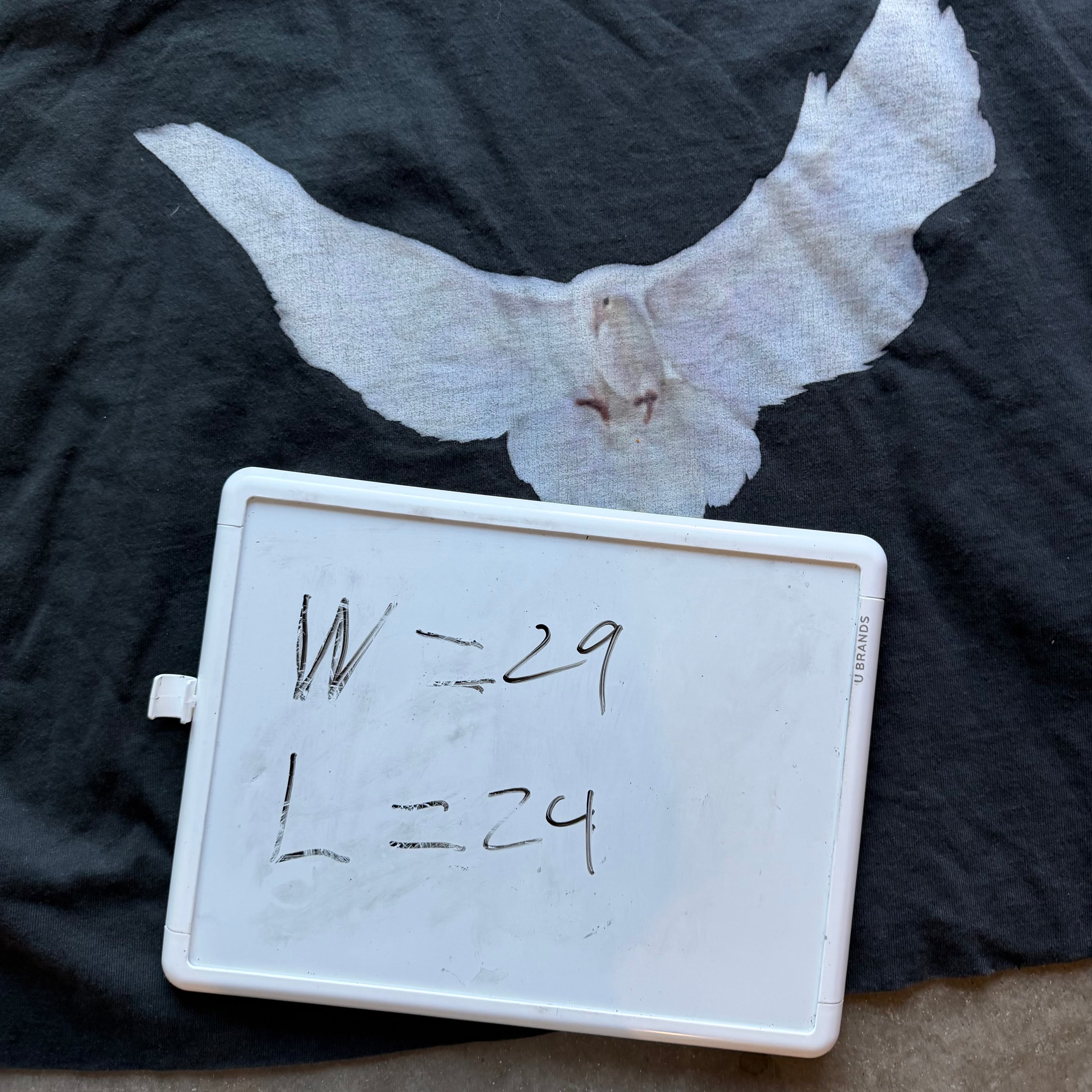 M Cropped Yeezy Dove Tee