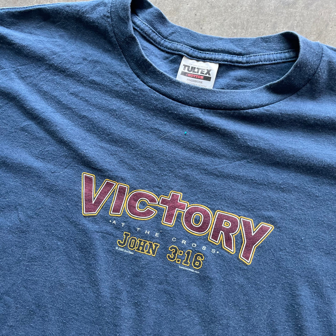 XL 00 Jesus Tee
