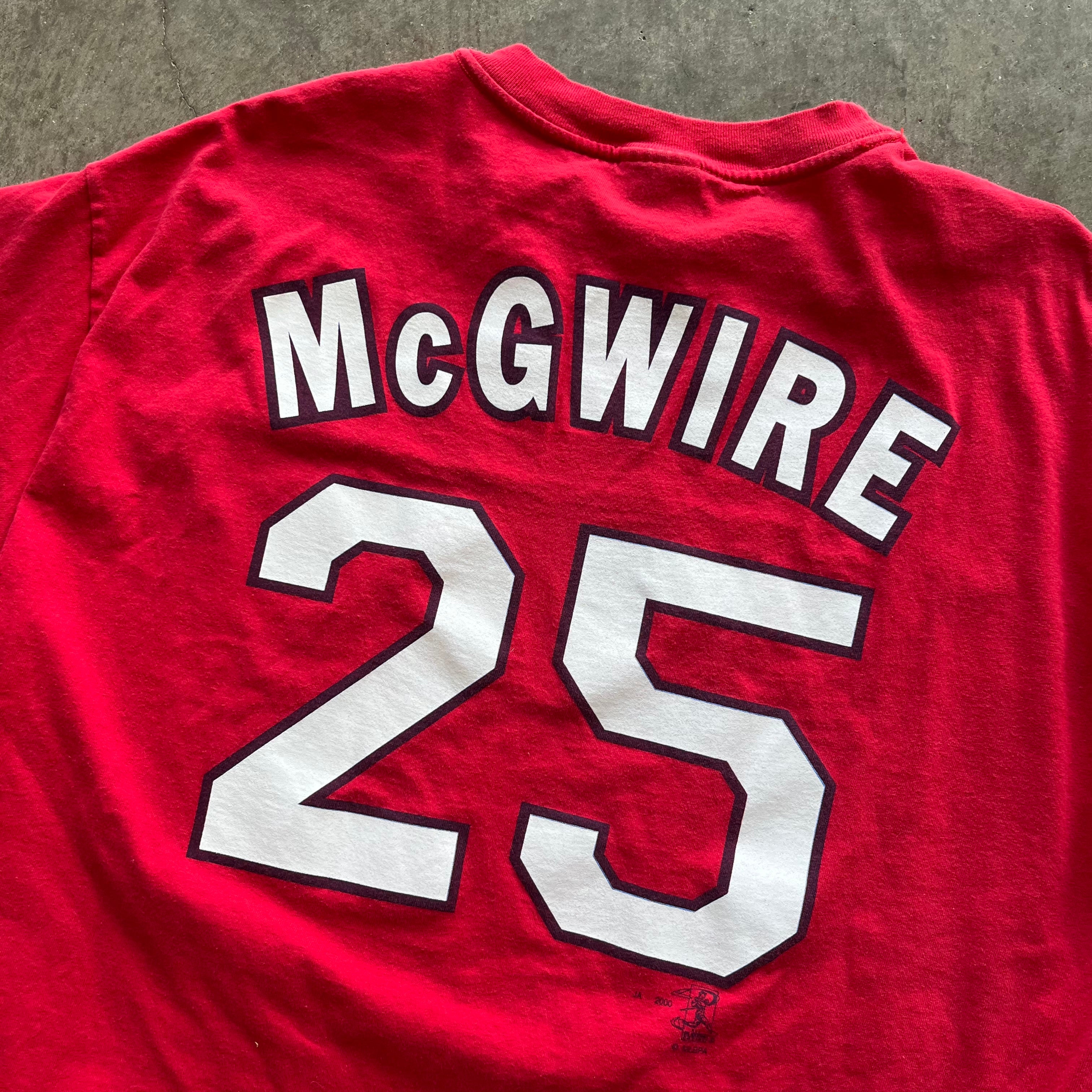 XL 00s Mark McGwire Tee