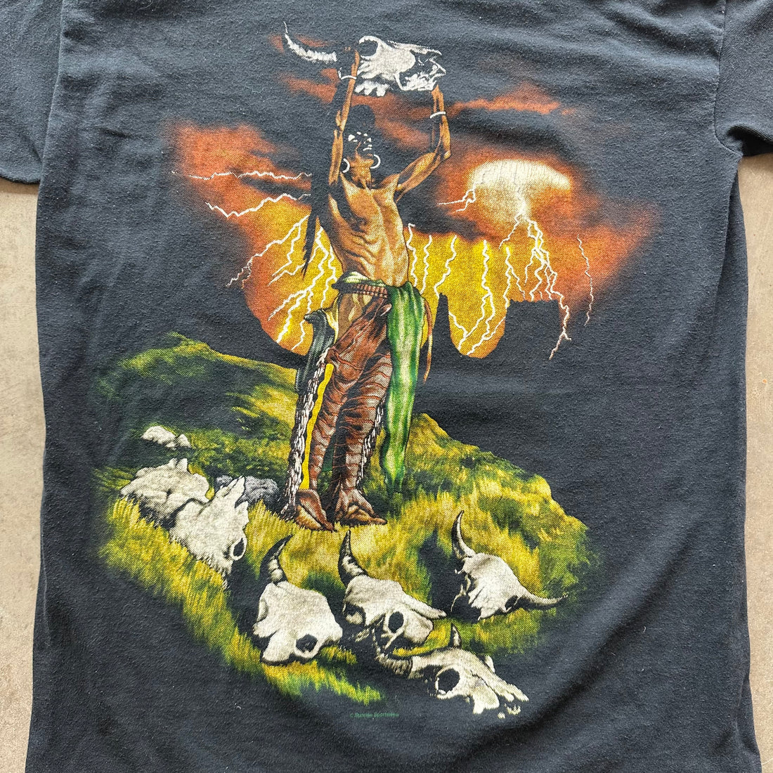 L 00s Native American Tee
