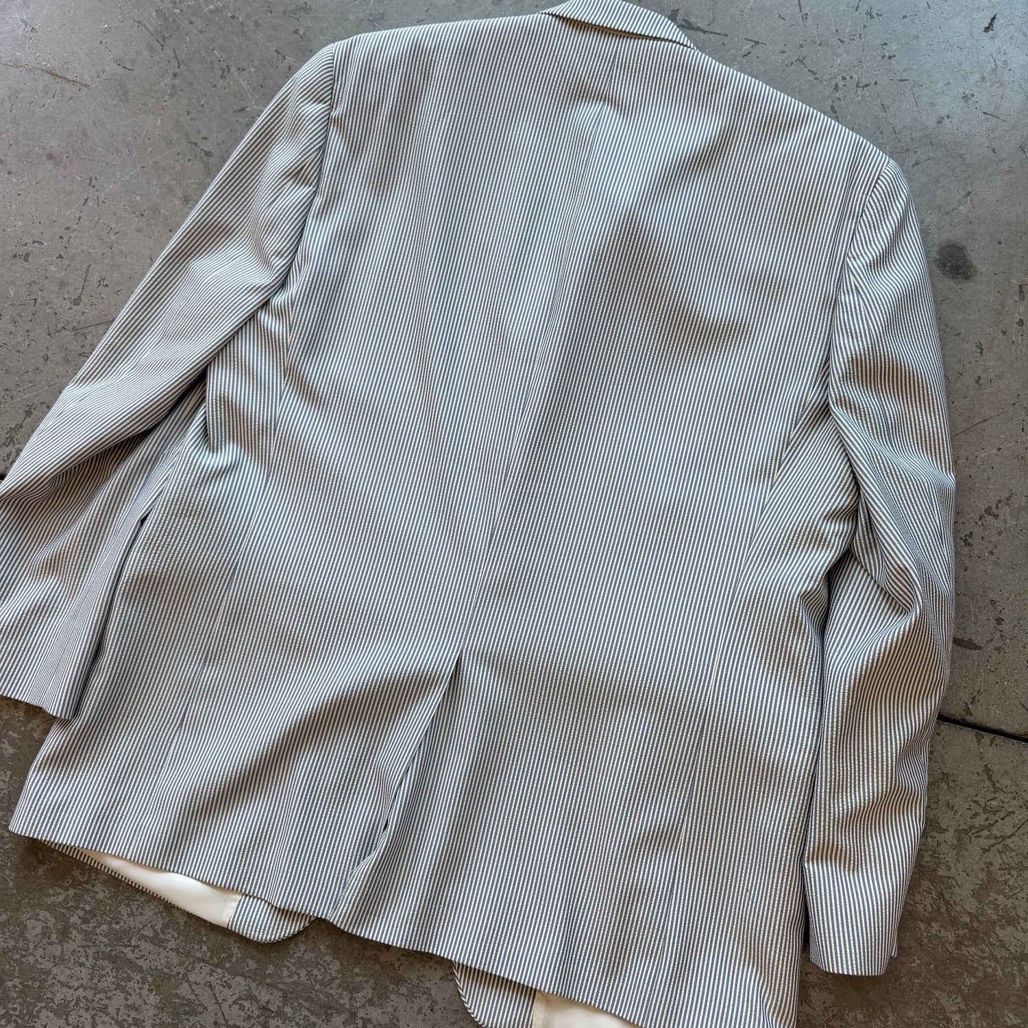42R Lauren Ralph Lauren Blue/White Pinstripe Suit Jacket