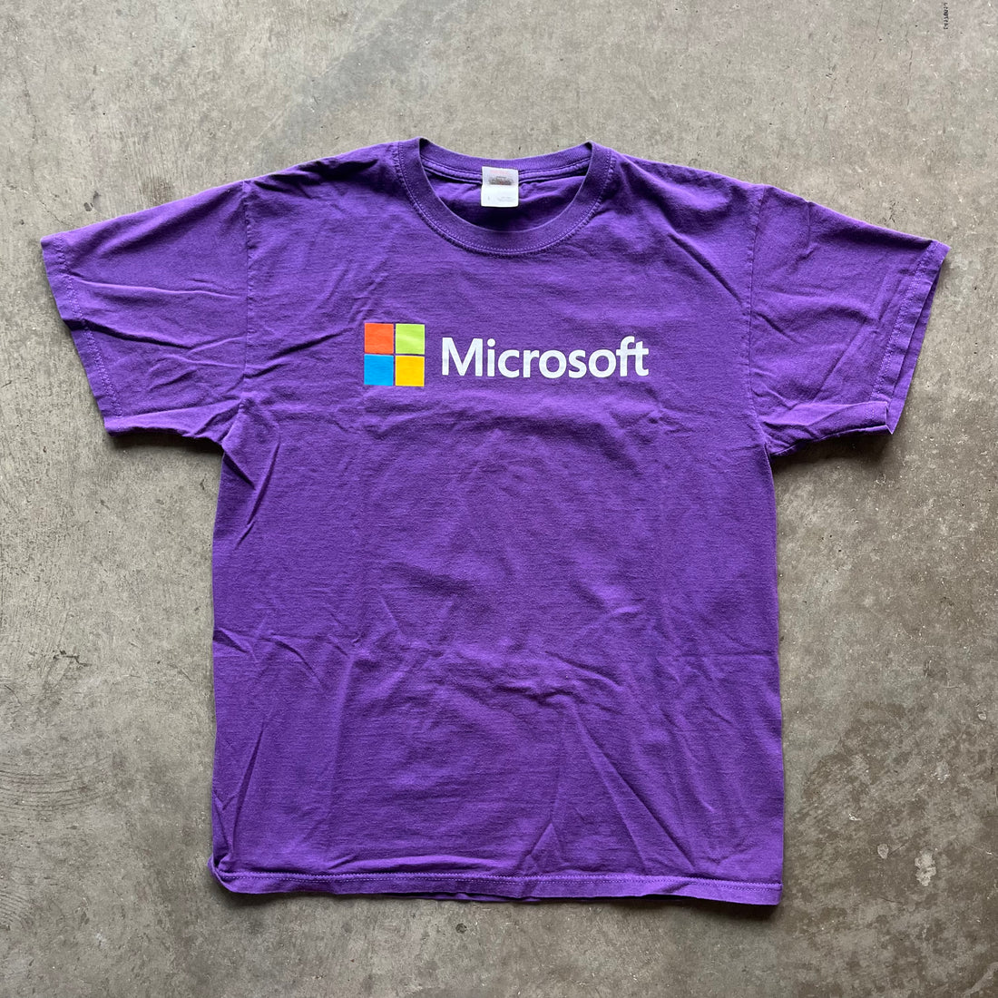 L 00s Microsoft Tee