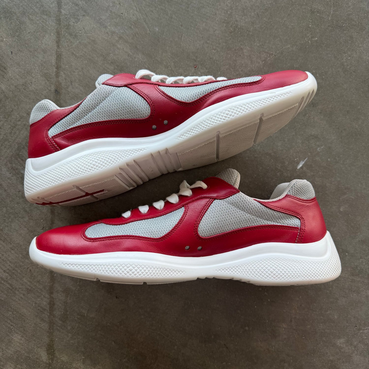 13 Prada America Cup Red