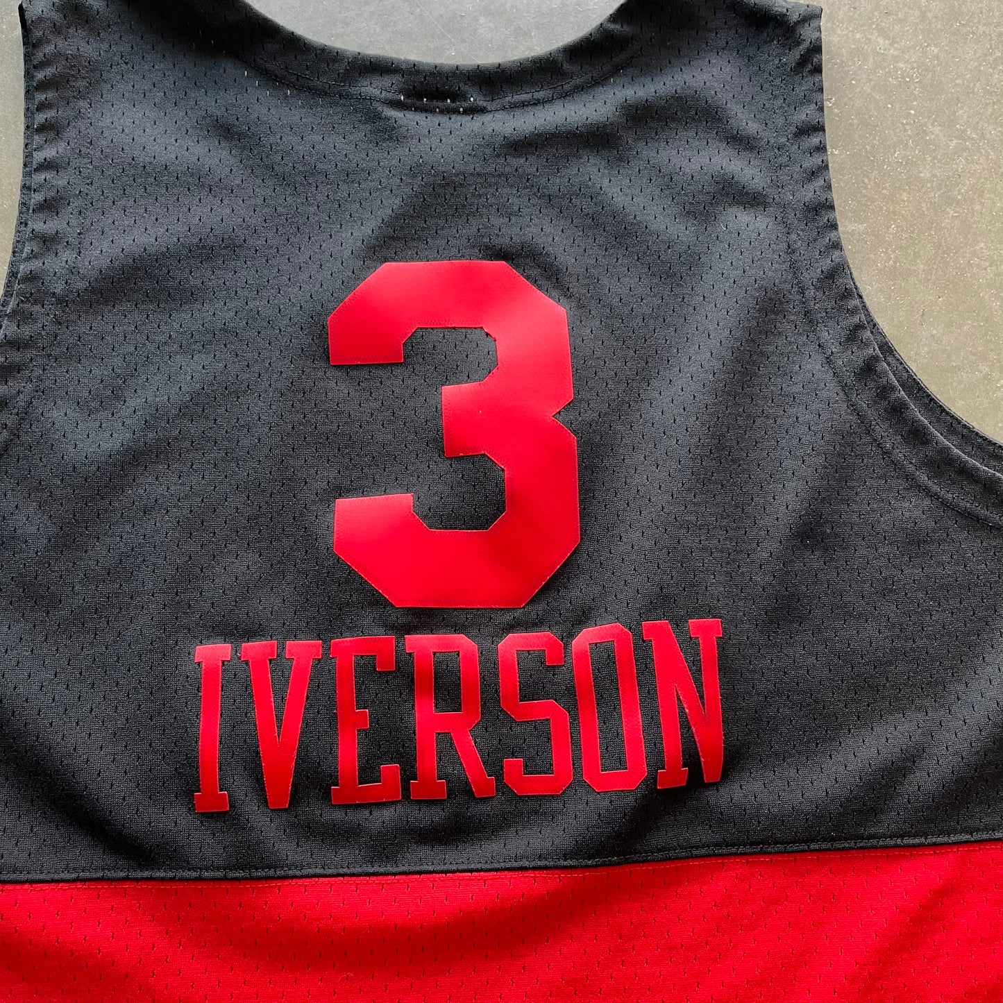 XL Retro Iverson Jersey