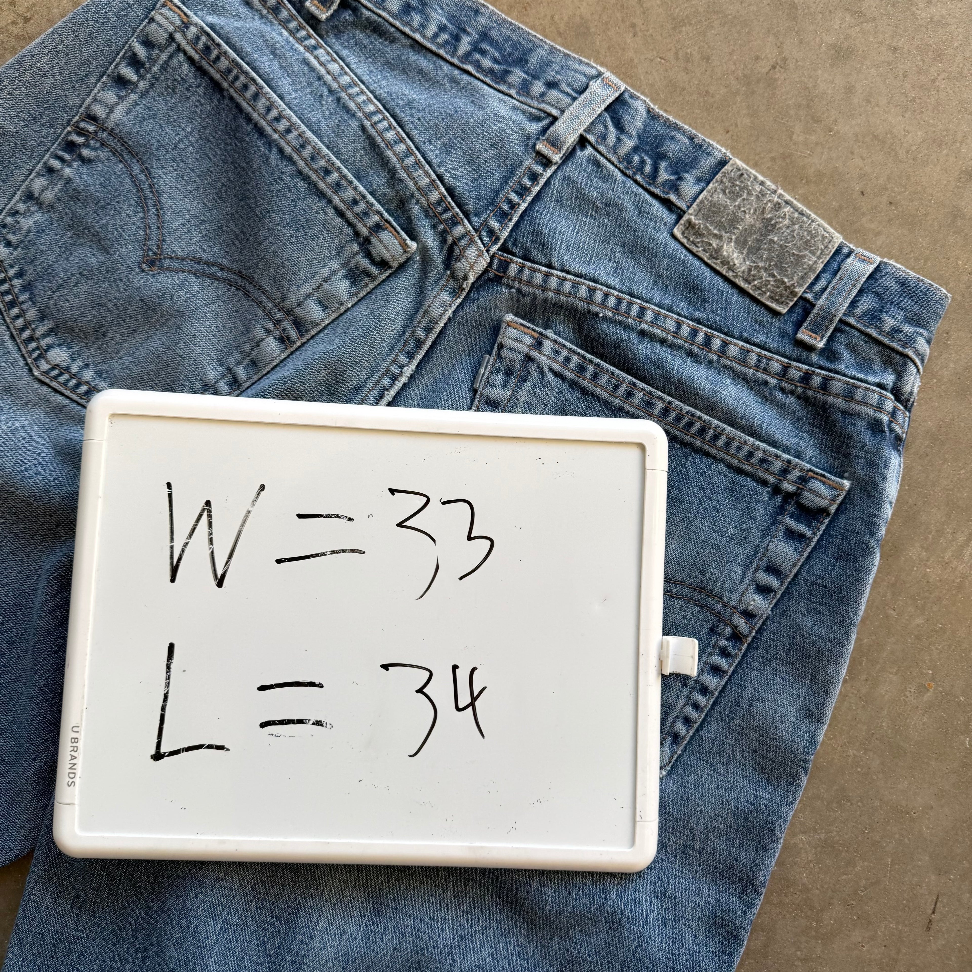 33x34 90s Baggy Levi’s Silver Tabs