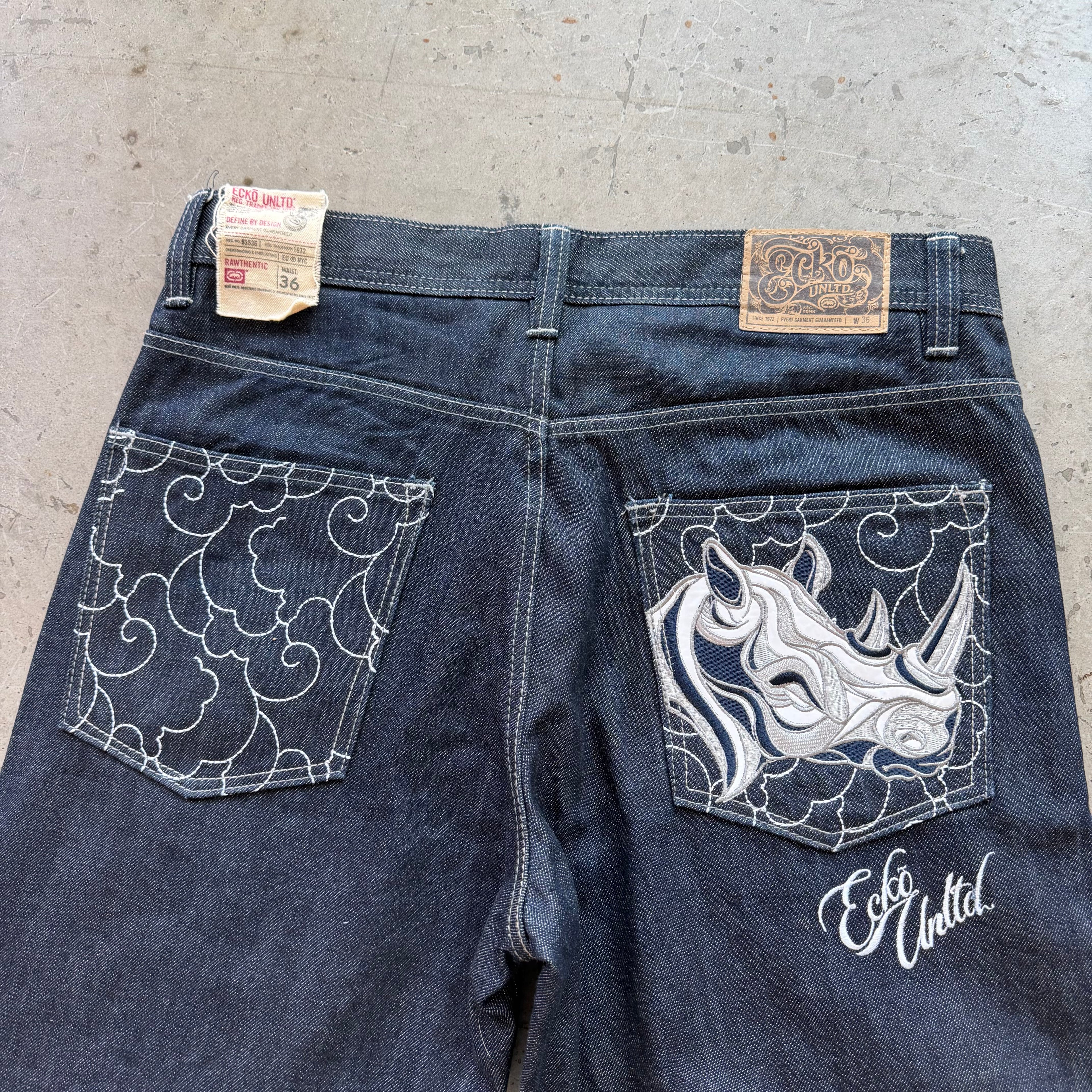 36x34 Y2K Ecko Rhino Jeans