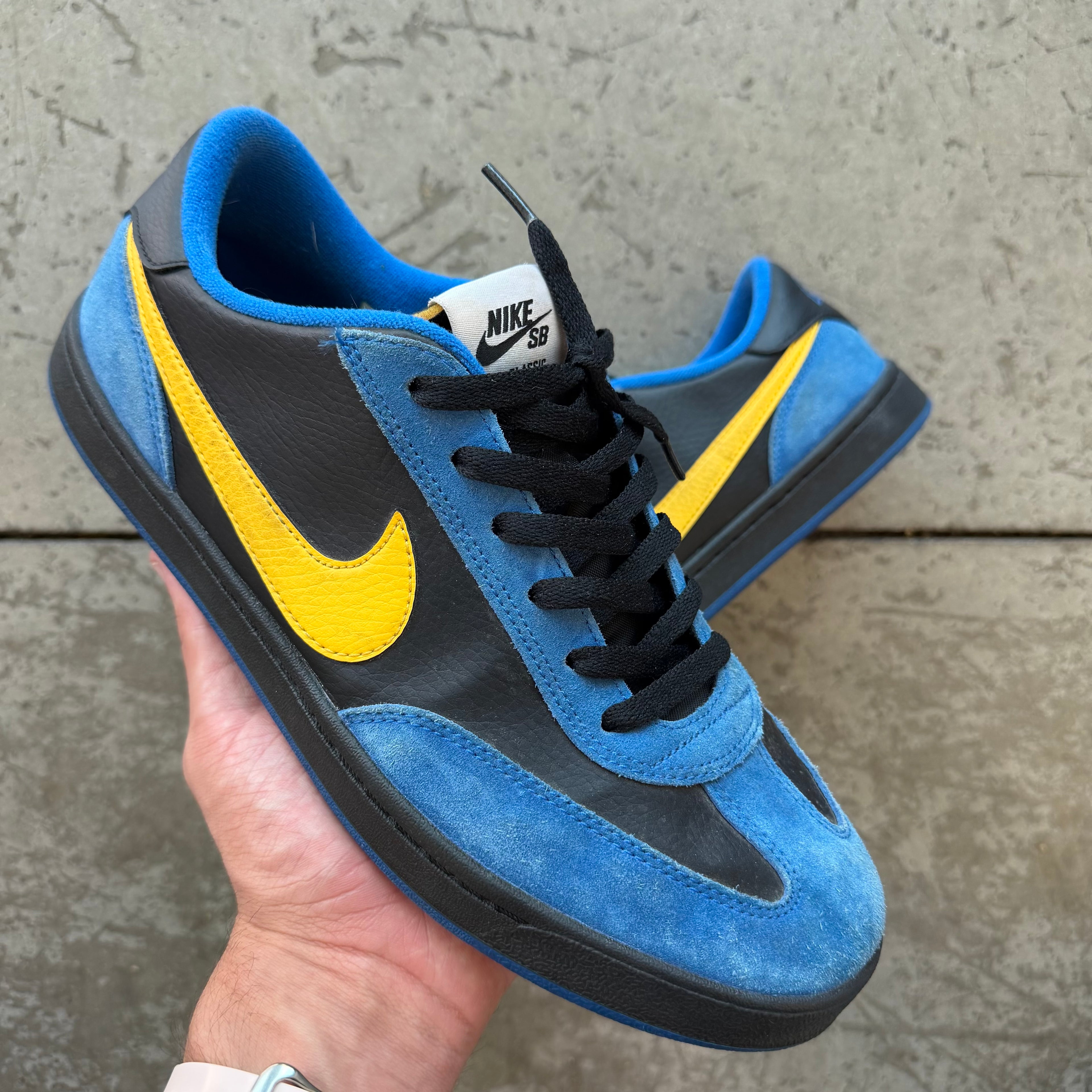 11 Used Nike FC Classic