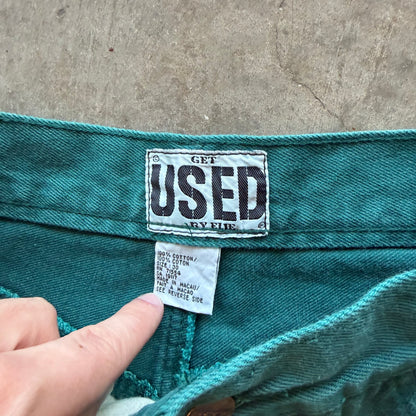 27w 90s “Used” Green Shorts