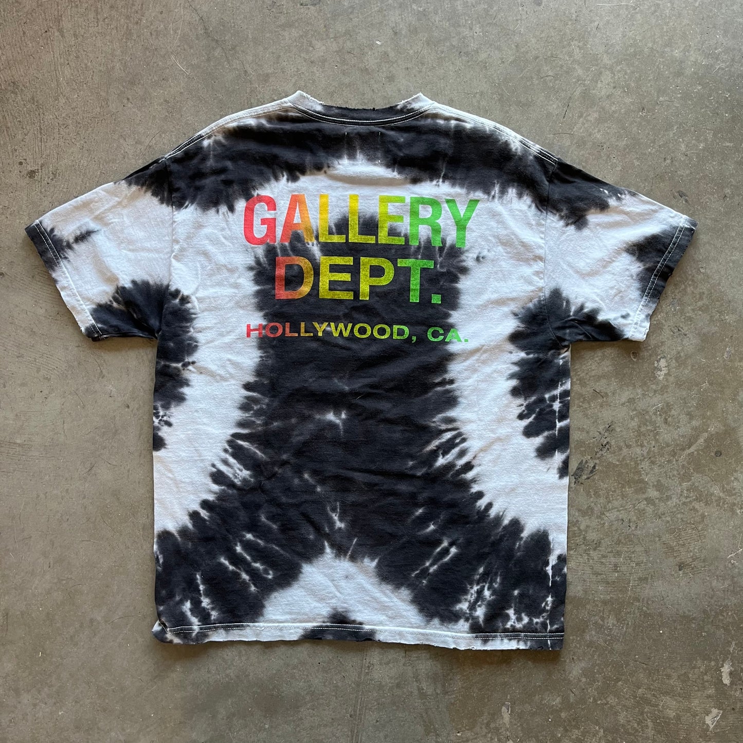 L Tye Dye Gallery Dept Tee