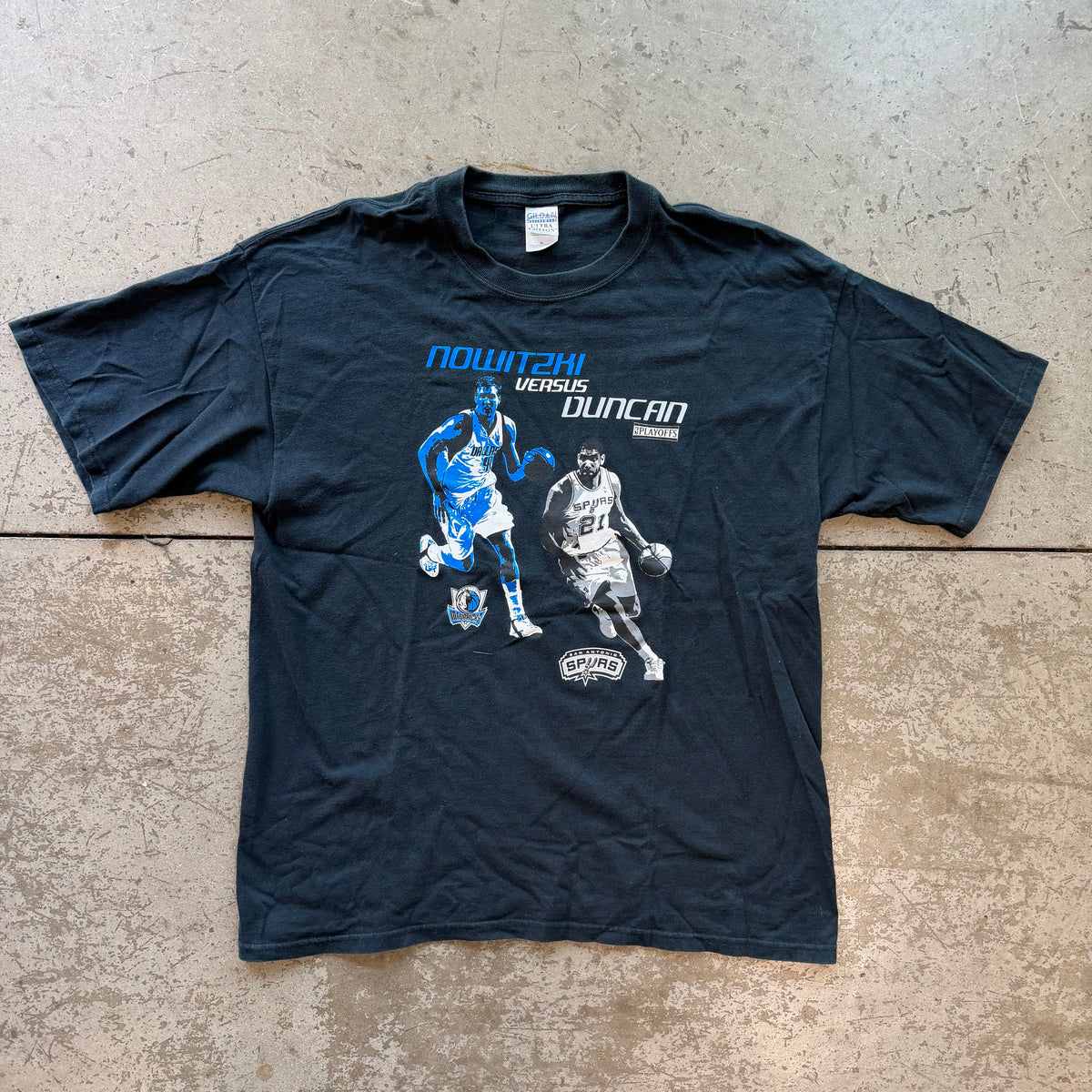 XL 00s Duncan vs Dirk Tee