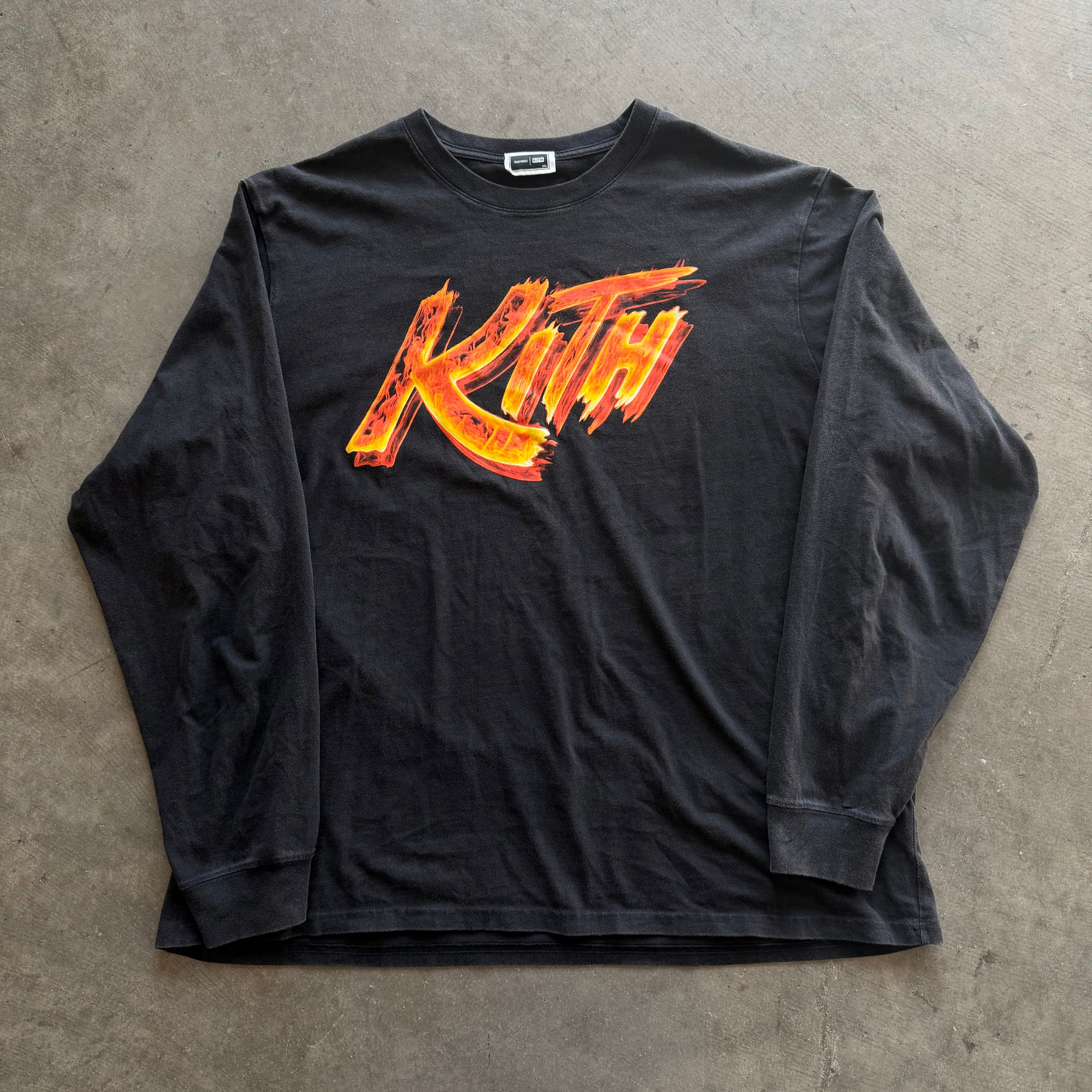 XXL Kith Capcom Street Fighter Flame L/S
