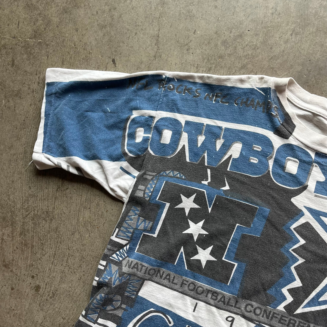 XXL 92 All over print Cowboys Tee