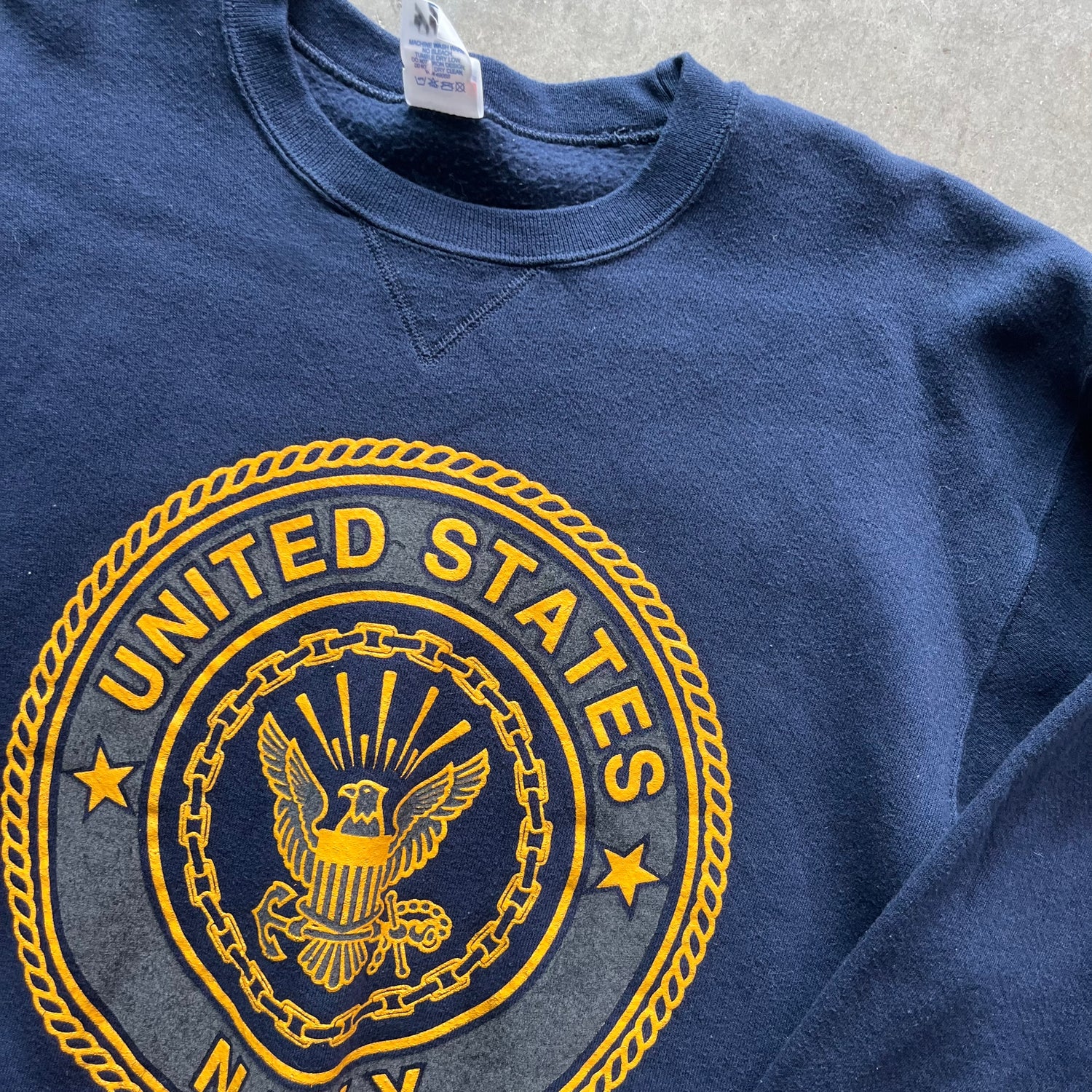 M 3m Navy Crewneck