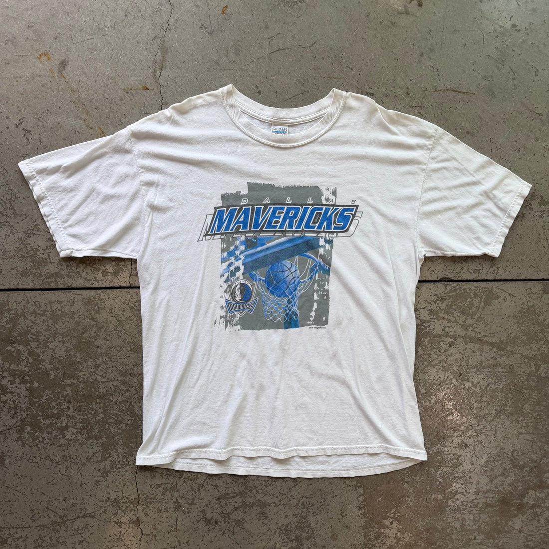 XL 00s Dallas Mavericks Tee
