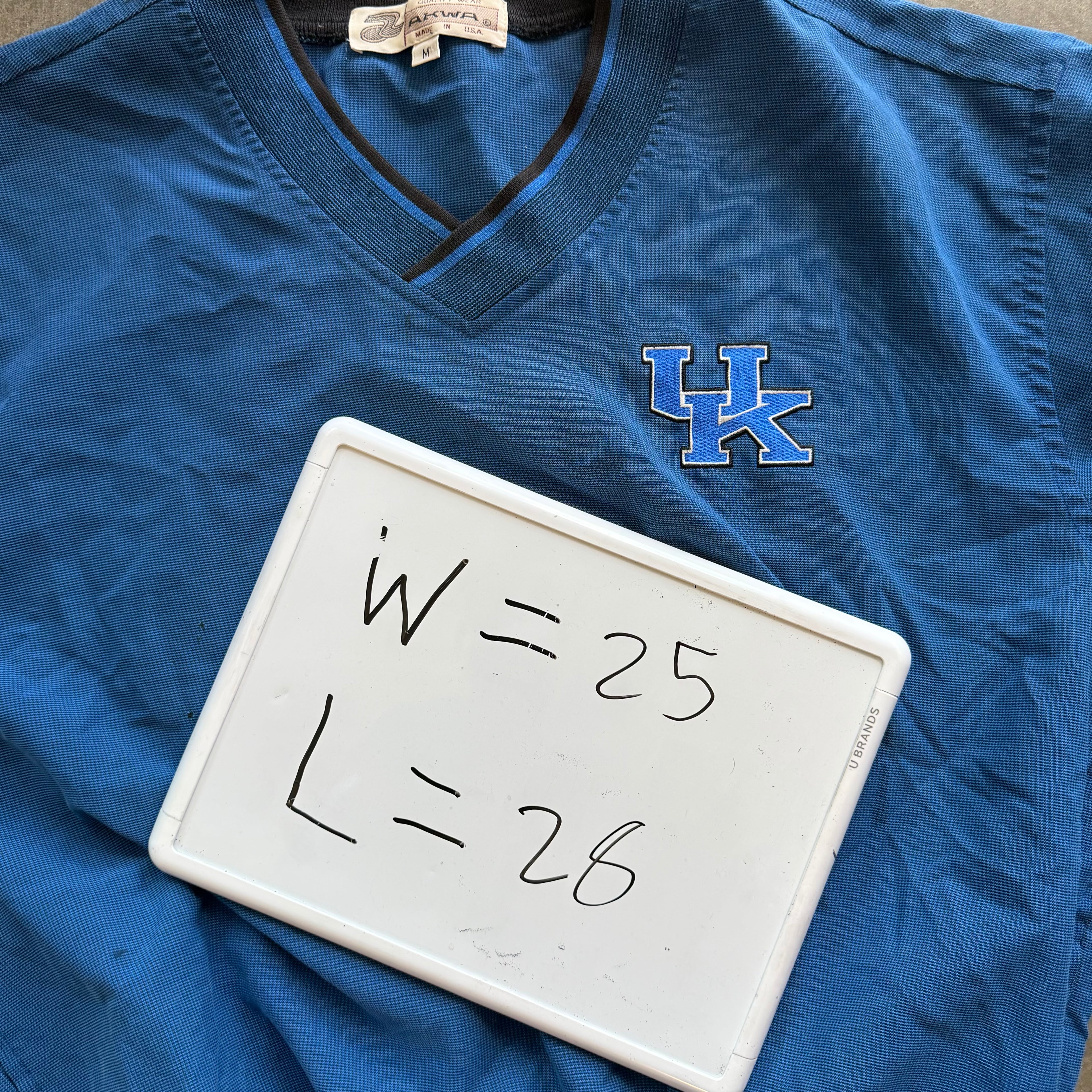 M 90s Kentucky Pullover