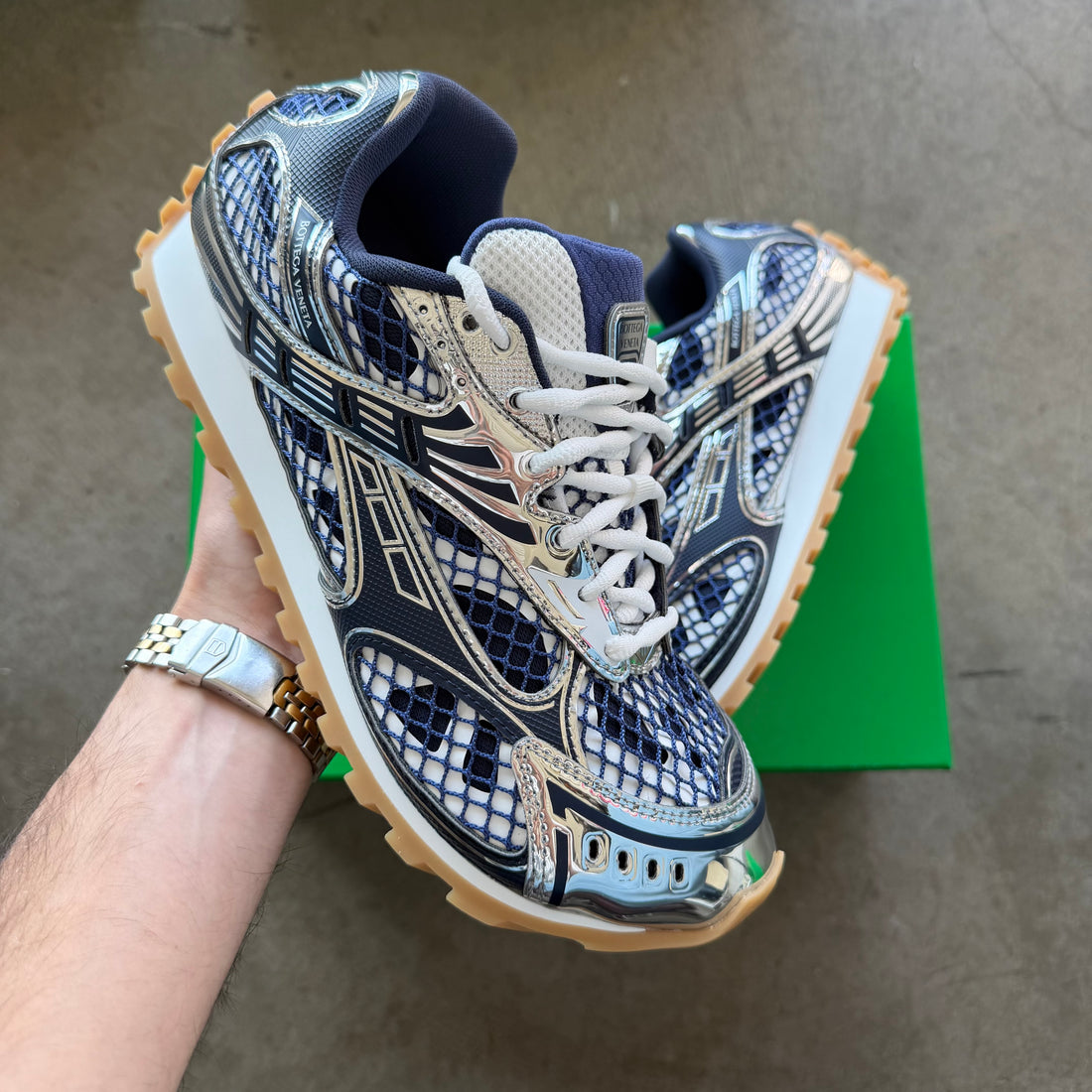 8 Bottega Veneta Orbit Abyss/Silver